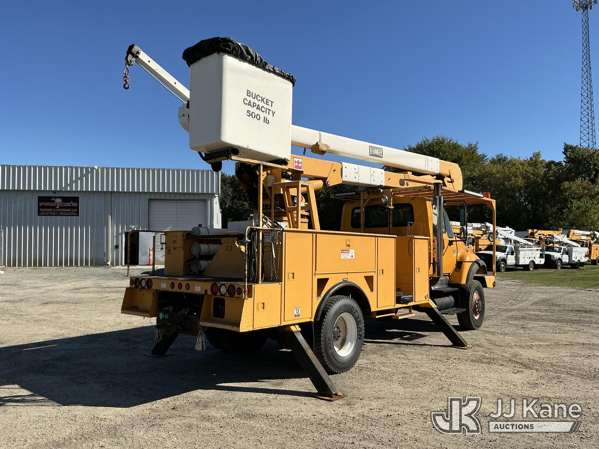 2002 International 7400 4X4