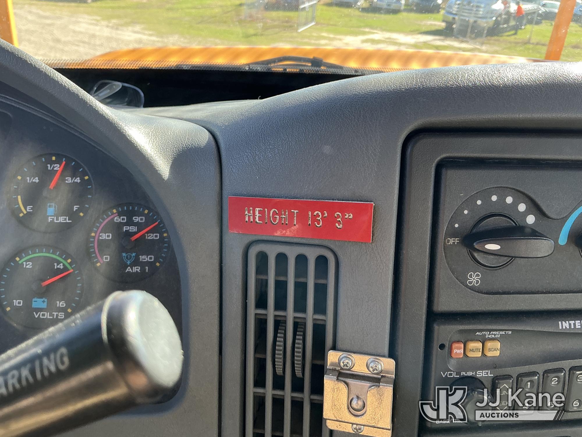 2002 International 7400 4X4