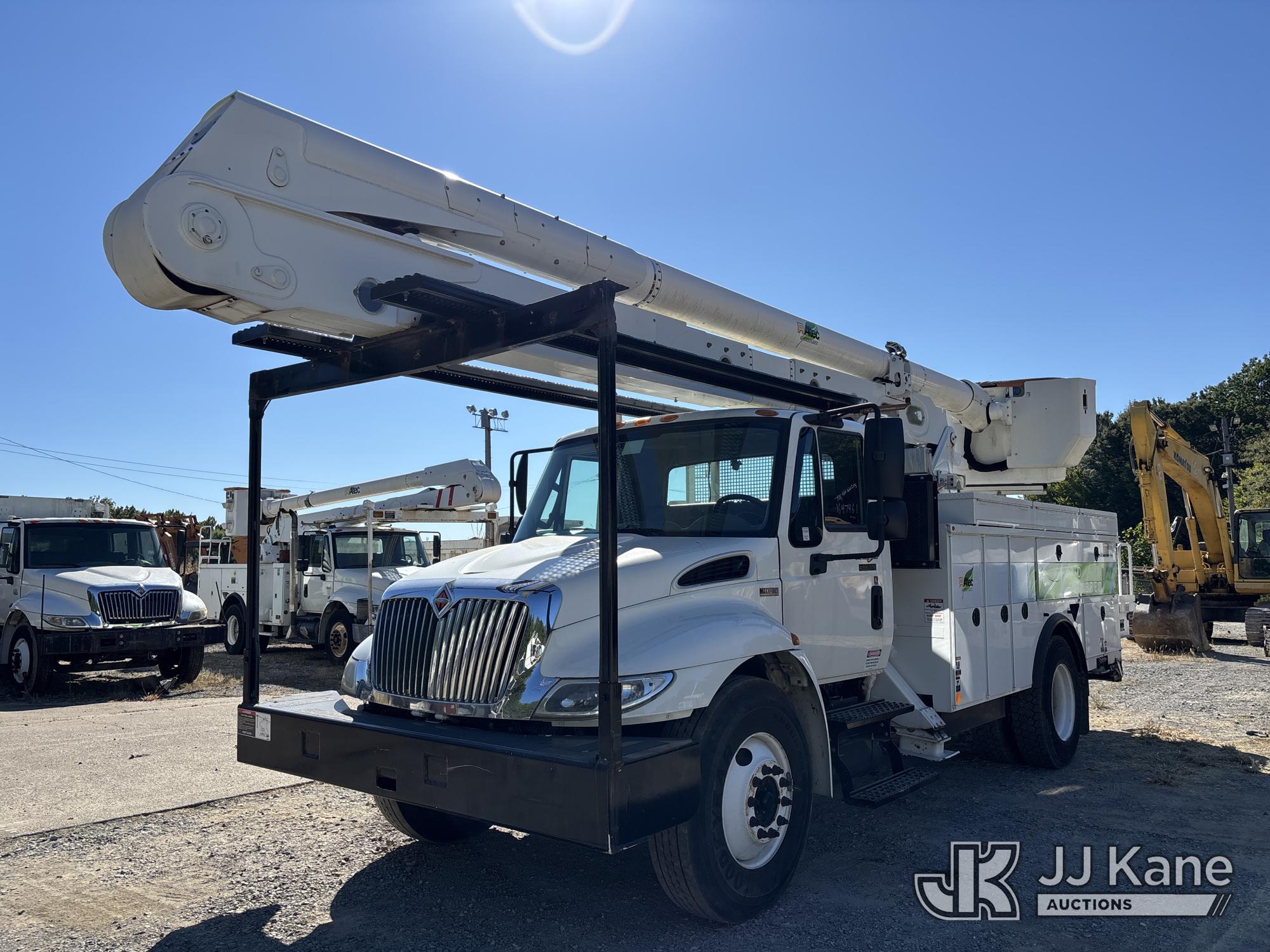 Photo of 2014 International DuraStar 4300