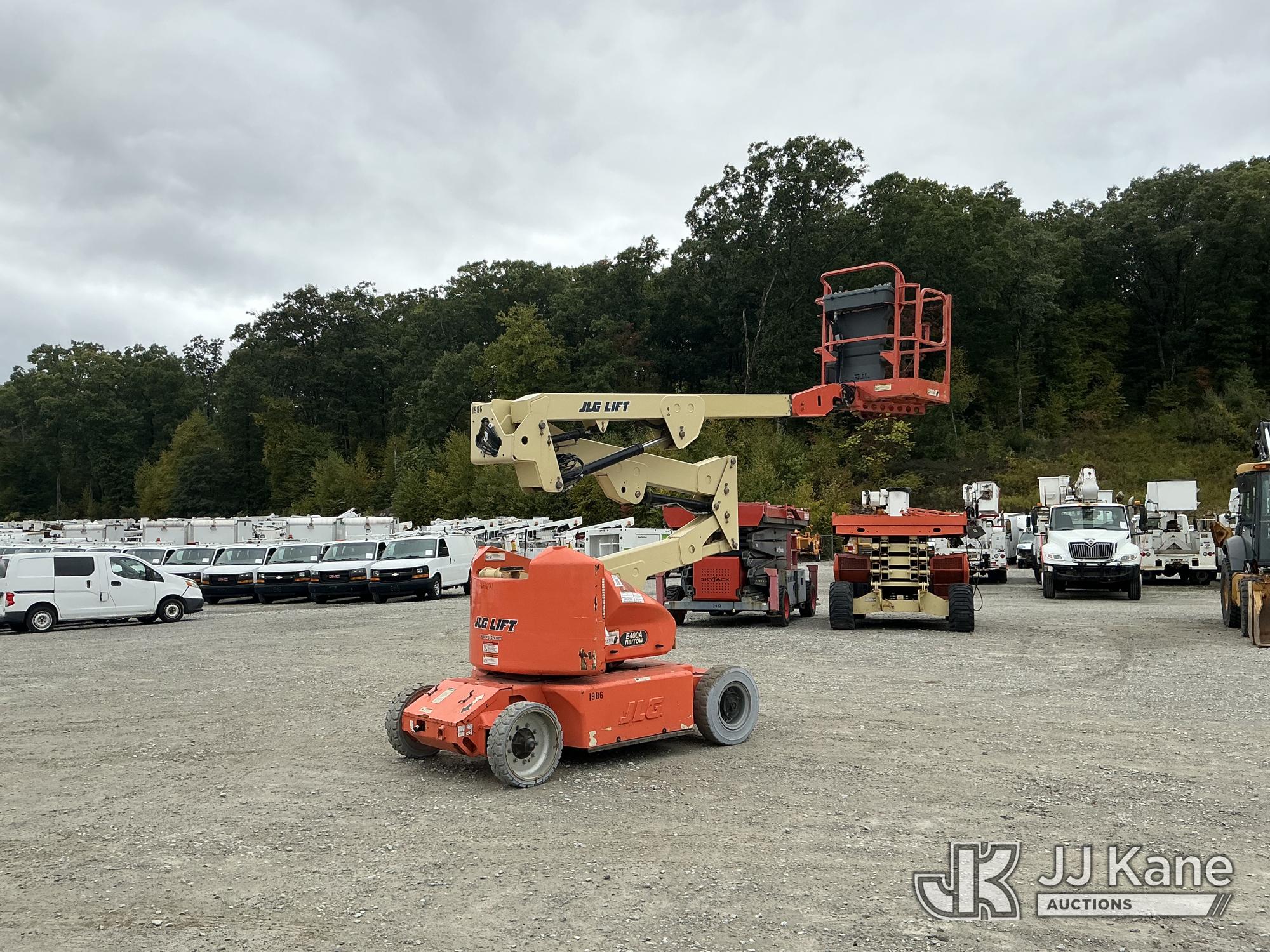 2007 JLG E400A NARROW
