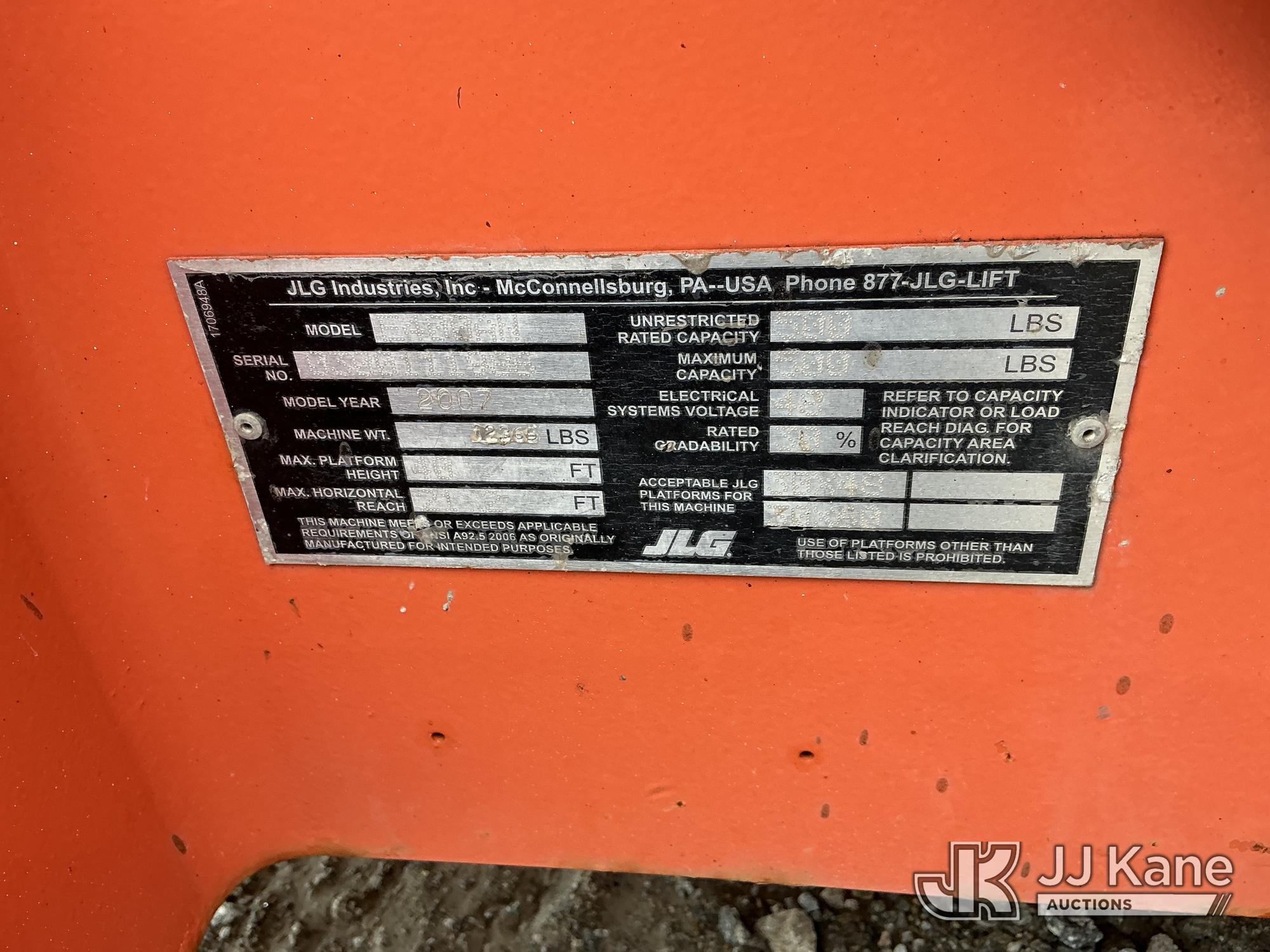 2007 JLG E400A NARROW
