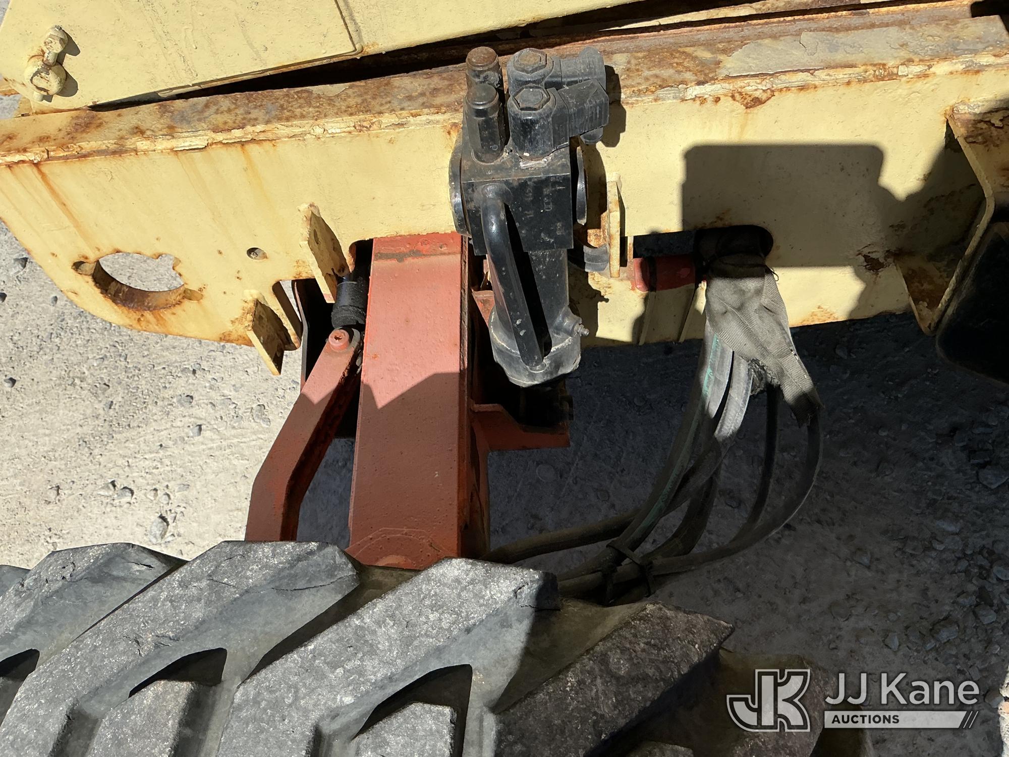 2002 JLG 4394RT
