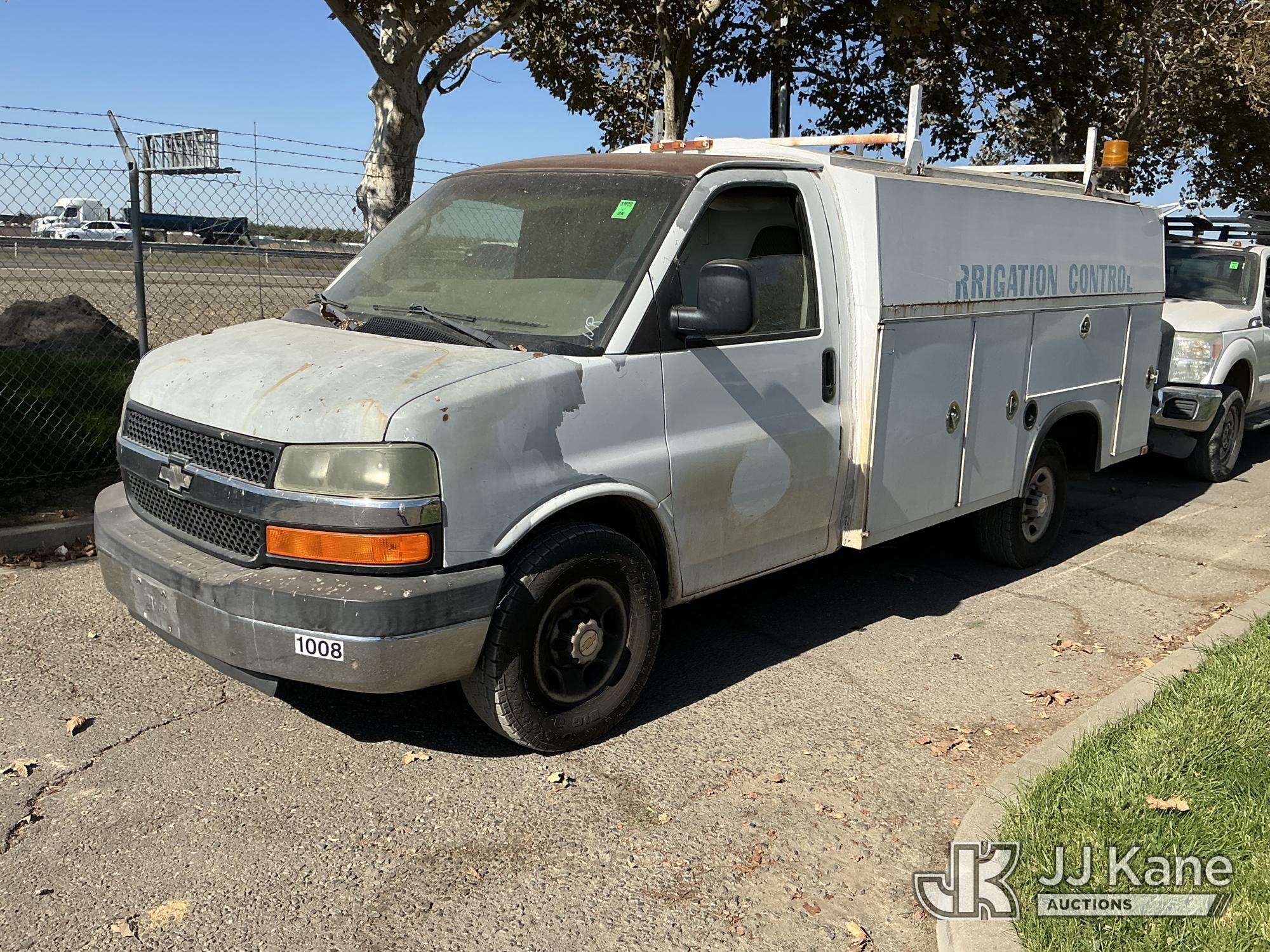 Photo of 2005 Chevrolet Express