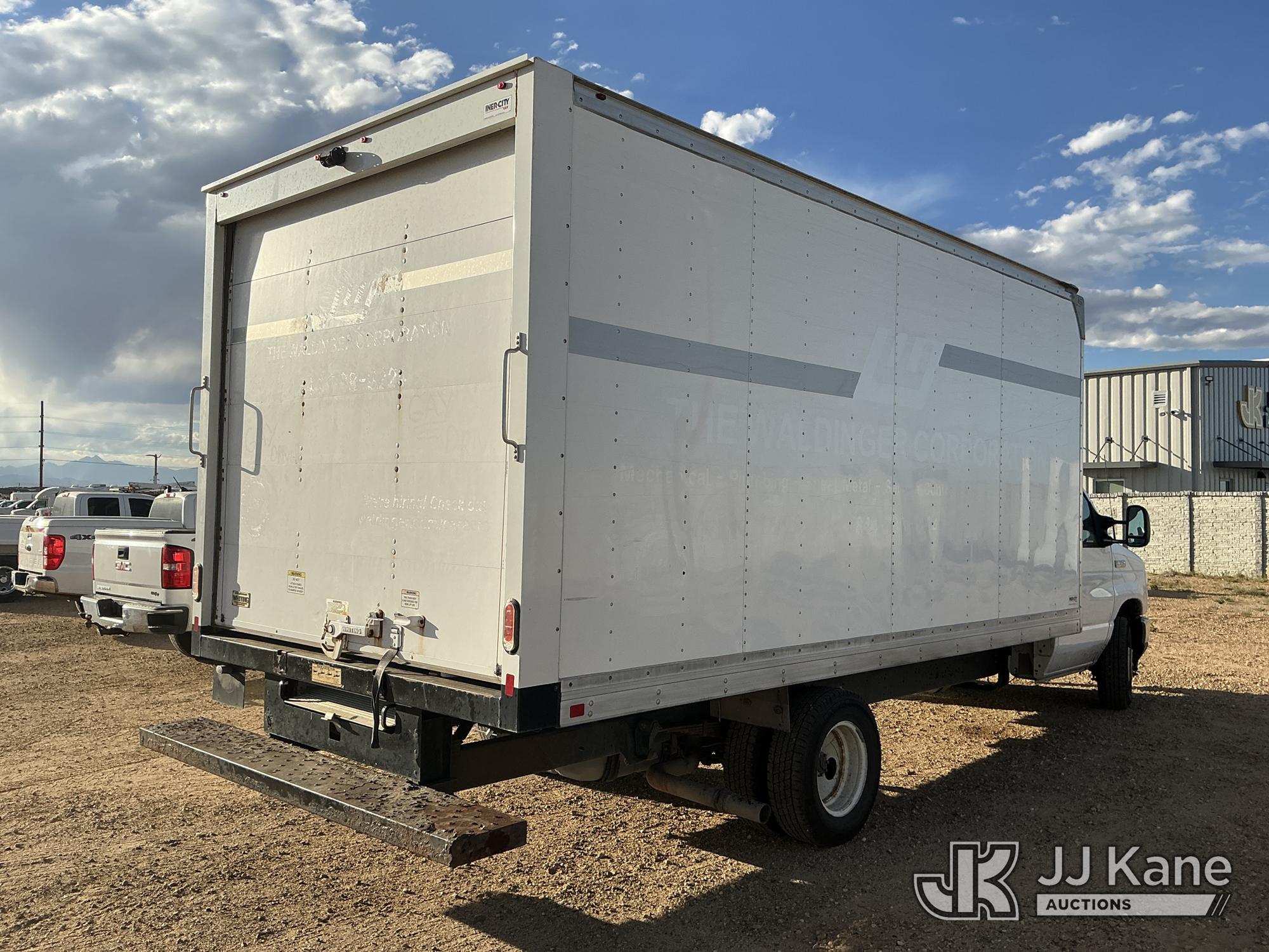 2023 Ford E-350