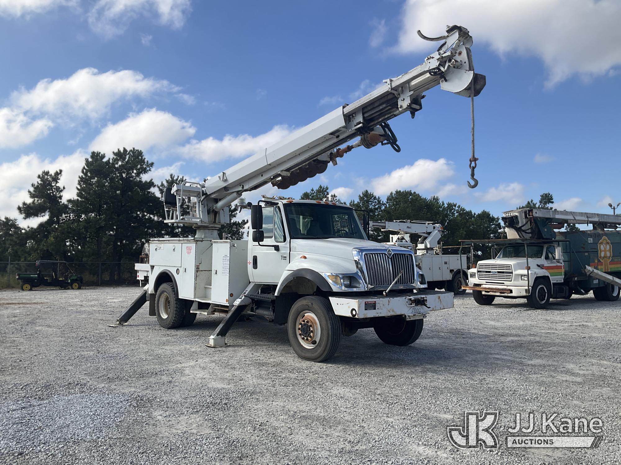 2005 International 7300 4X4