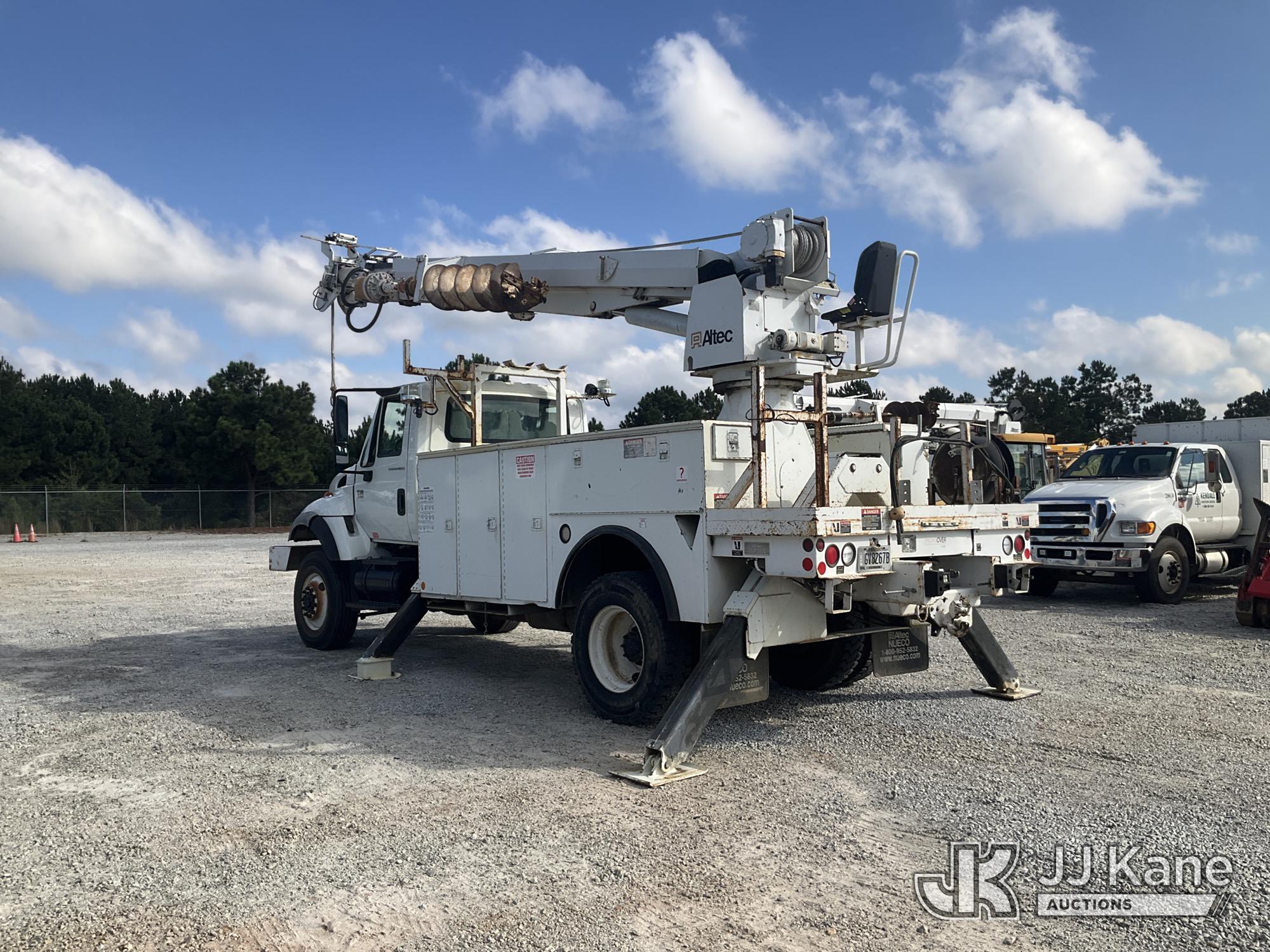 2005 International 7300 4X4
