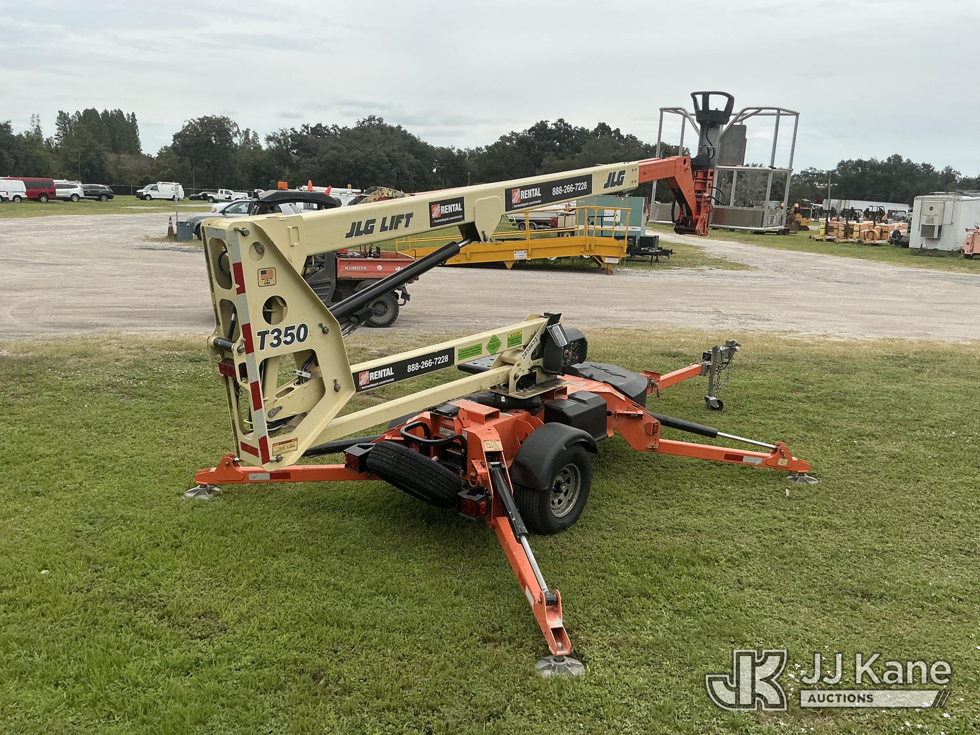 2019 JLG T350