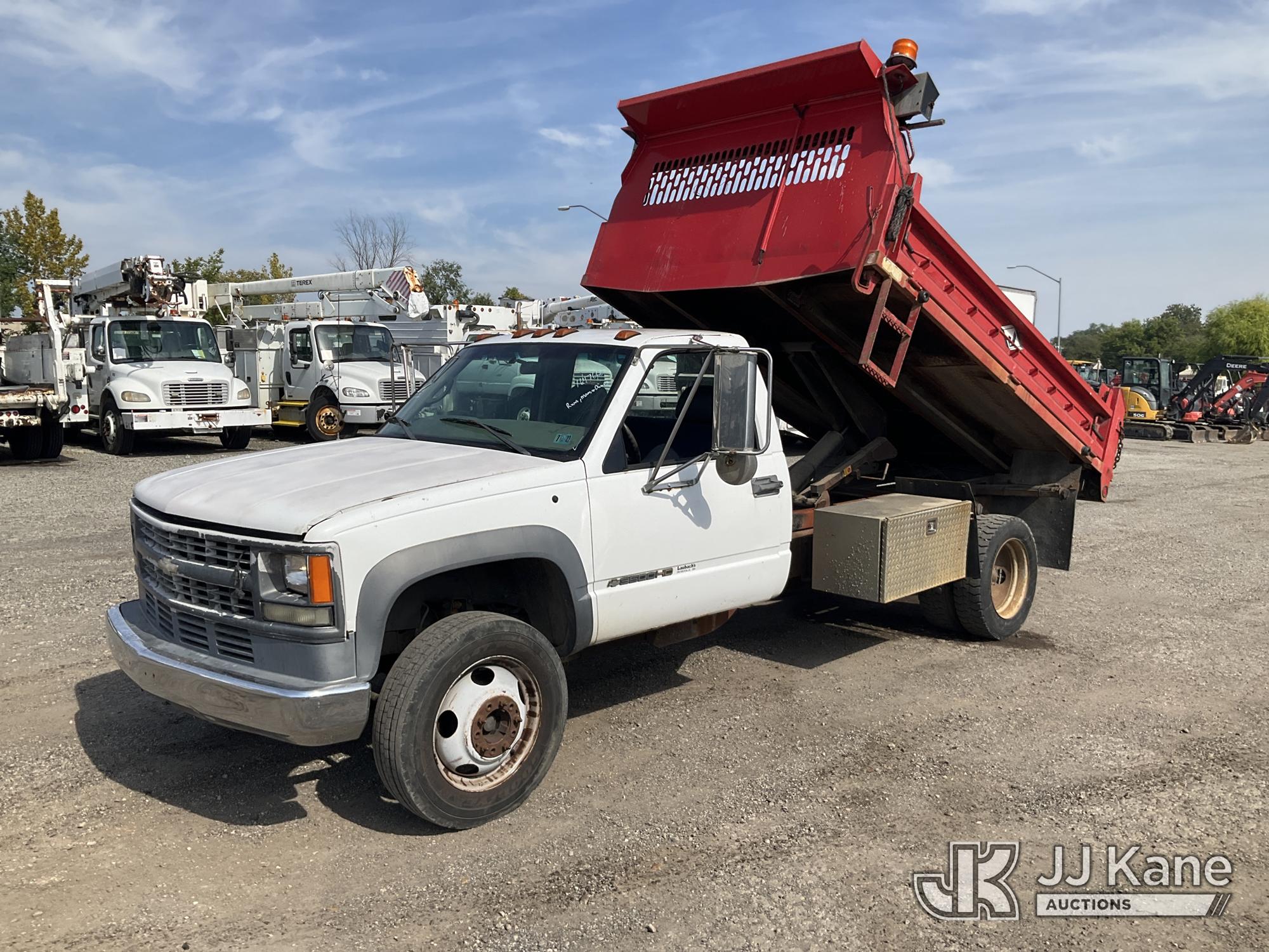 Photo of 2000 Chevrolet C/K 3500