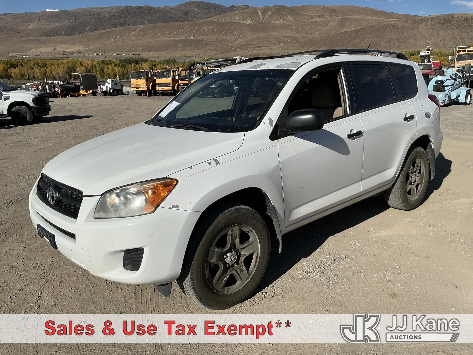 2011 Toyota Rav-4 4x4 4-Door Sport Utility Vehicle (1647700)