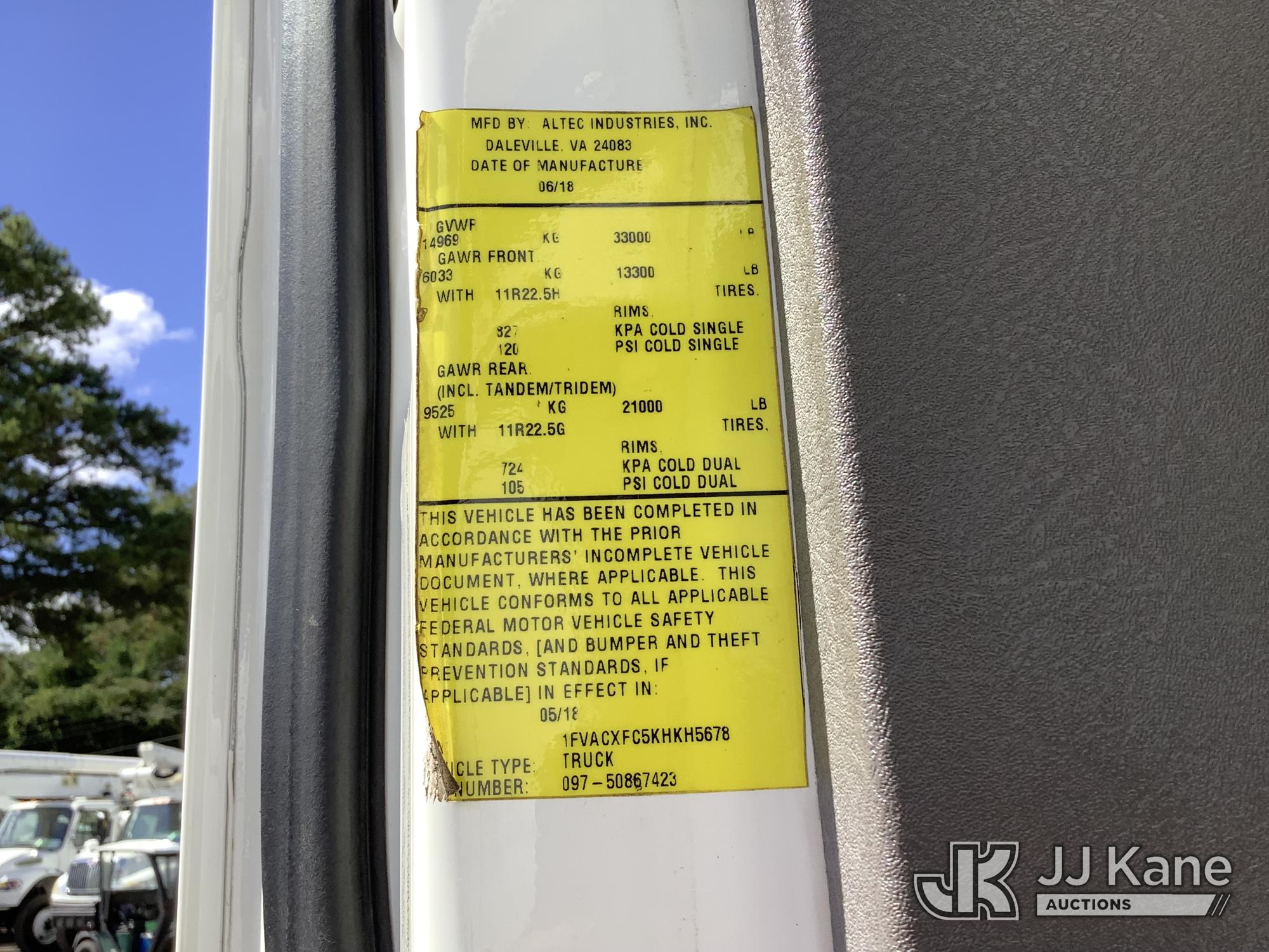 2019 Freightliner M2