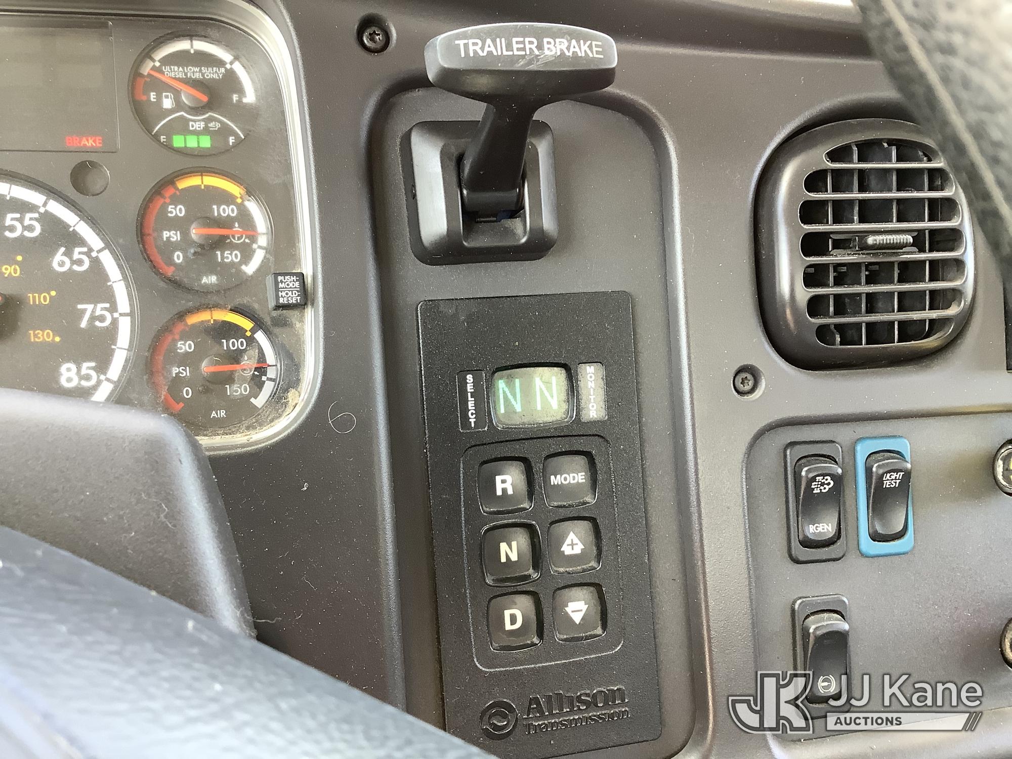 2019 Freightliner M2