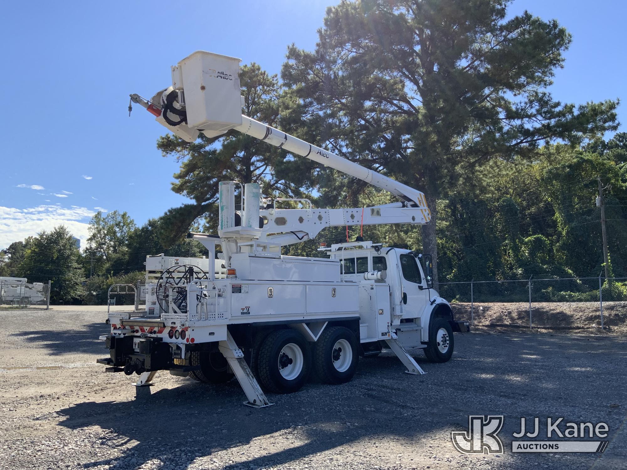 2018 Freightliner M2 106