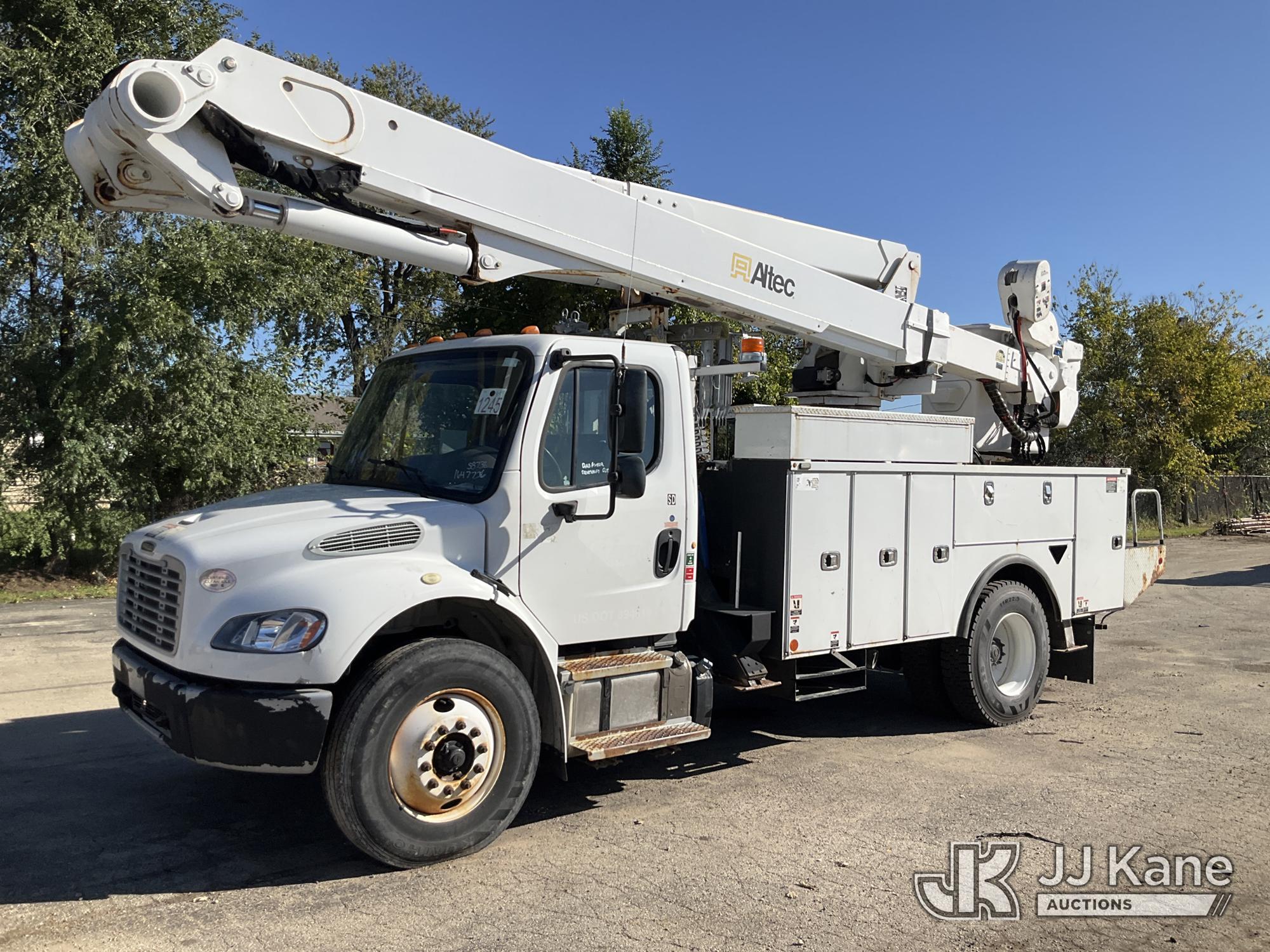 Altec TA60 Articulating & Telescopic Bucket Truck On 2018 Freightliner M2 Utility Truck (1647736)
