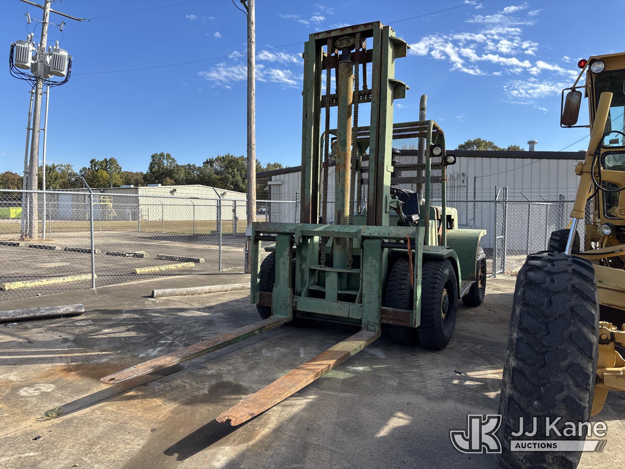 Clark Rough Terrain Forklift (1647857)