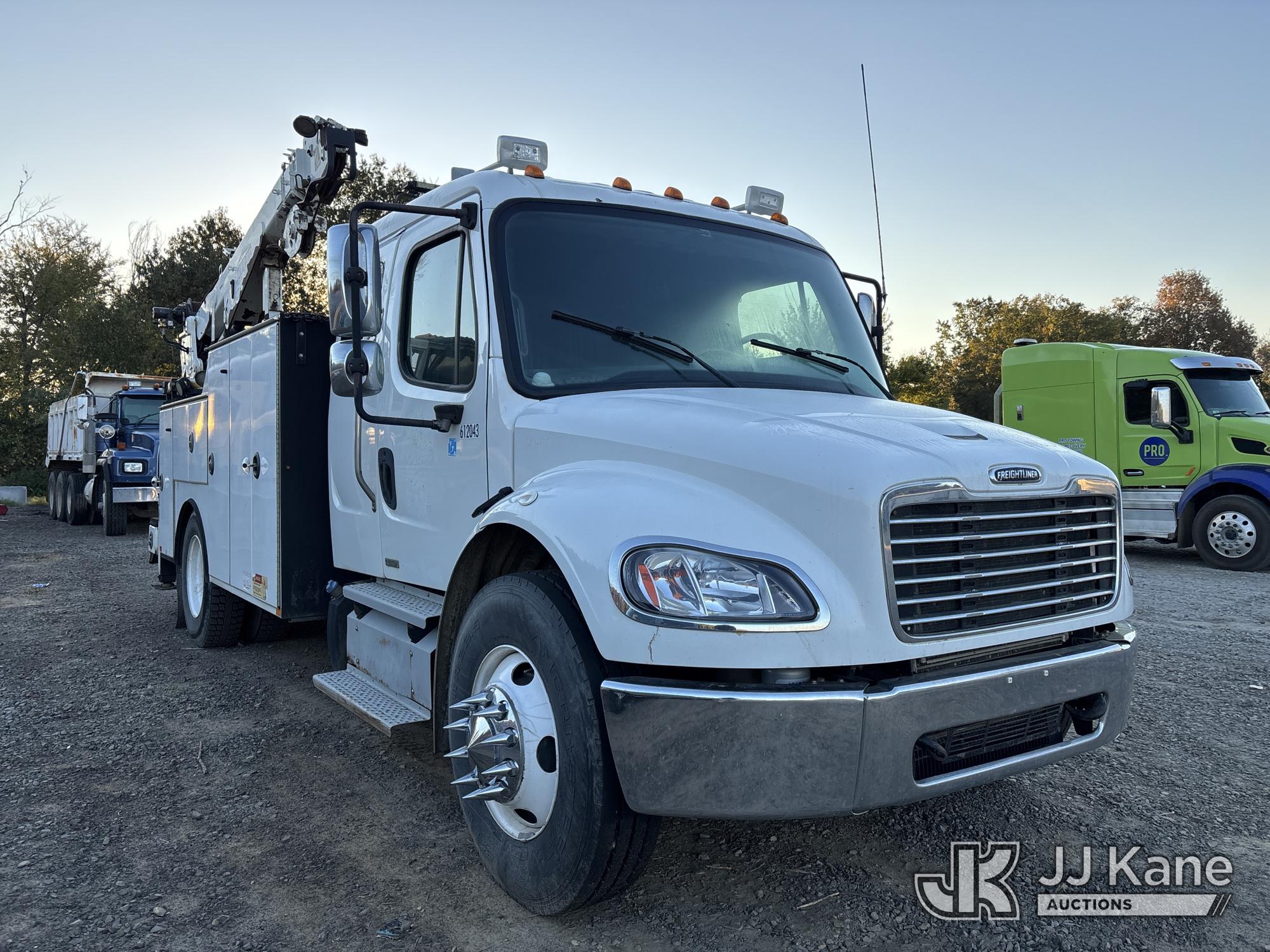 2012 Freightliner M2 106