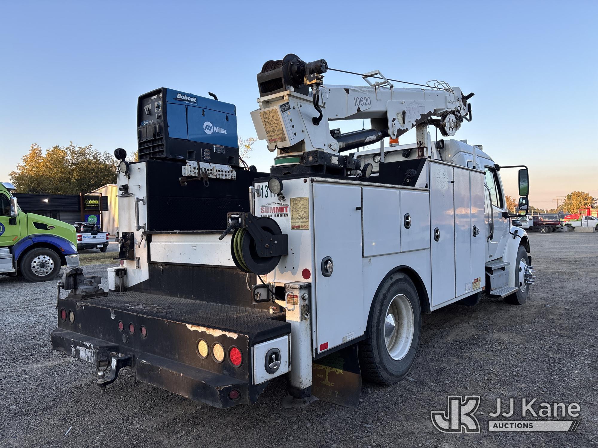 2012 Freightliner M2 106