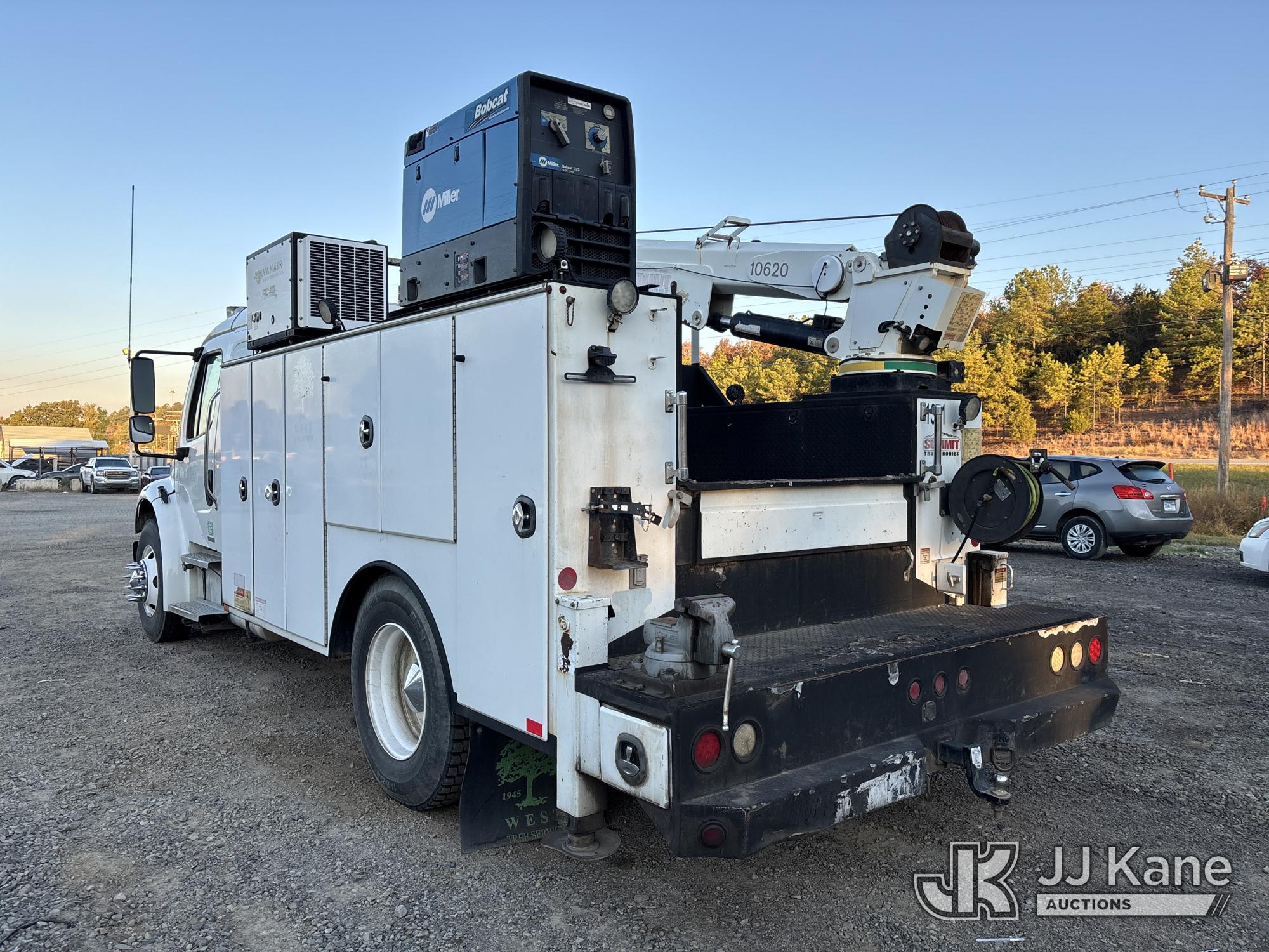2012 Freightliner M2 106