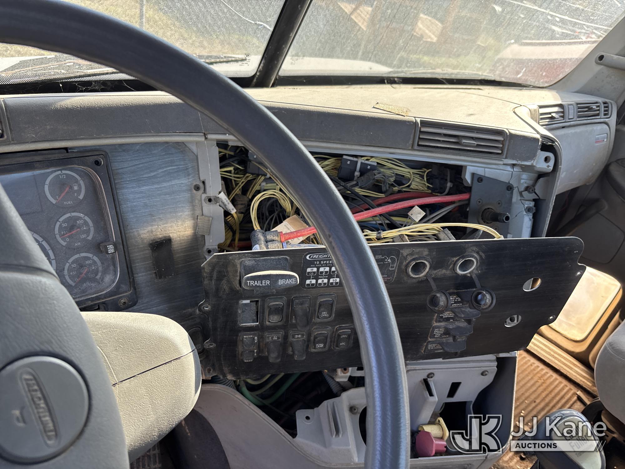 2006 Freightliner COLUMBIA 112