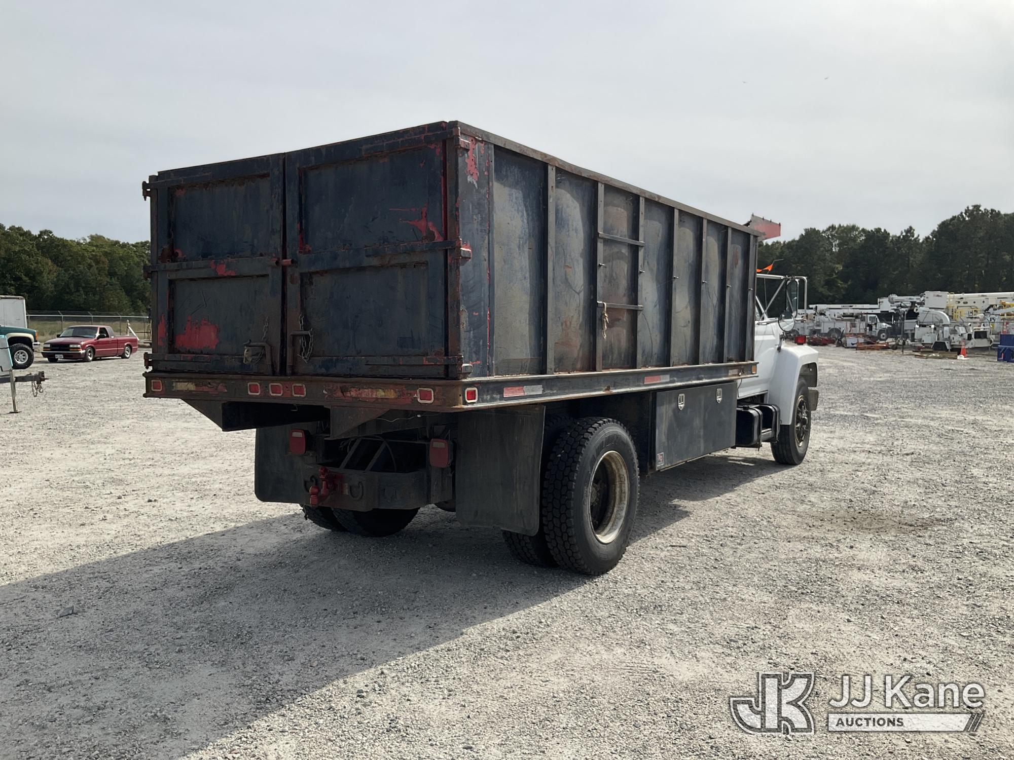1992 Ford F700