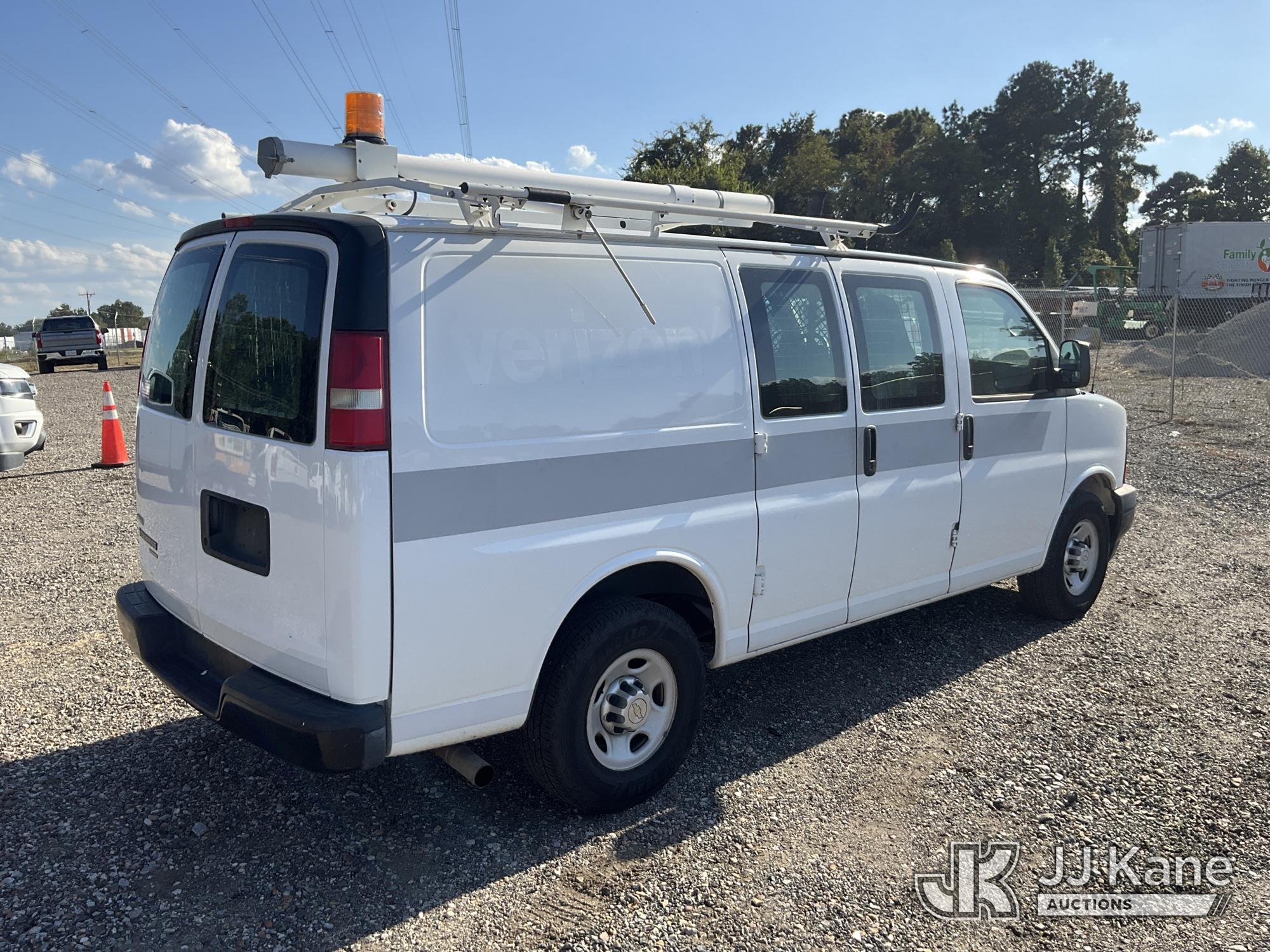 2011 Chevrolet EXPRESS G2500
