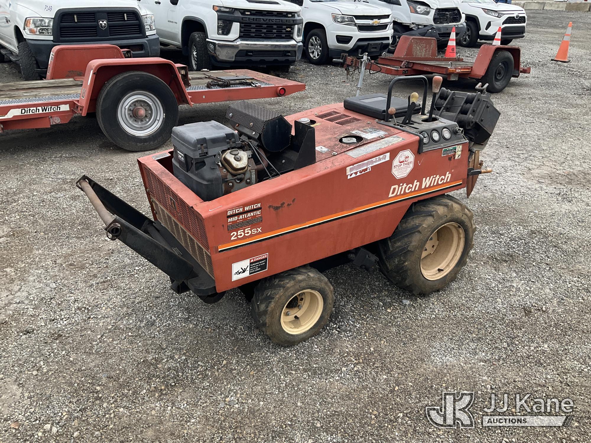 Photo of 2006 Ditch Witch 255SX