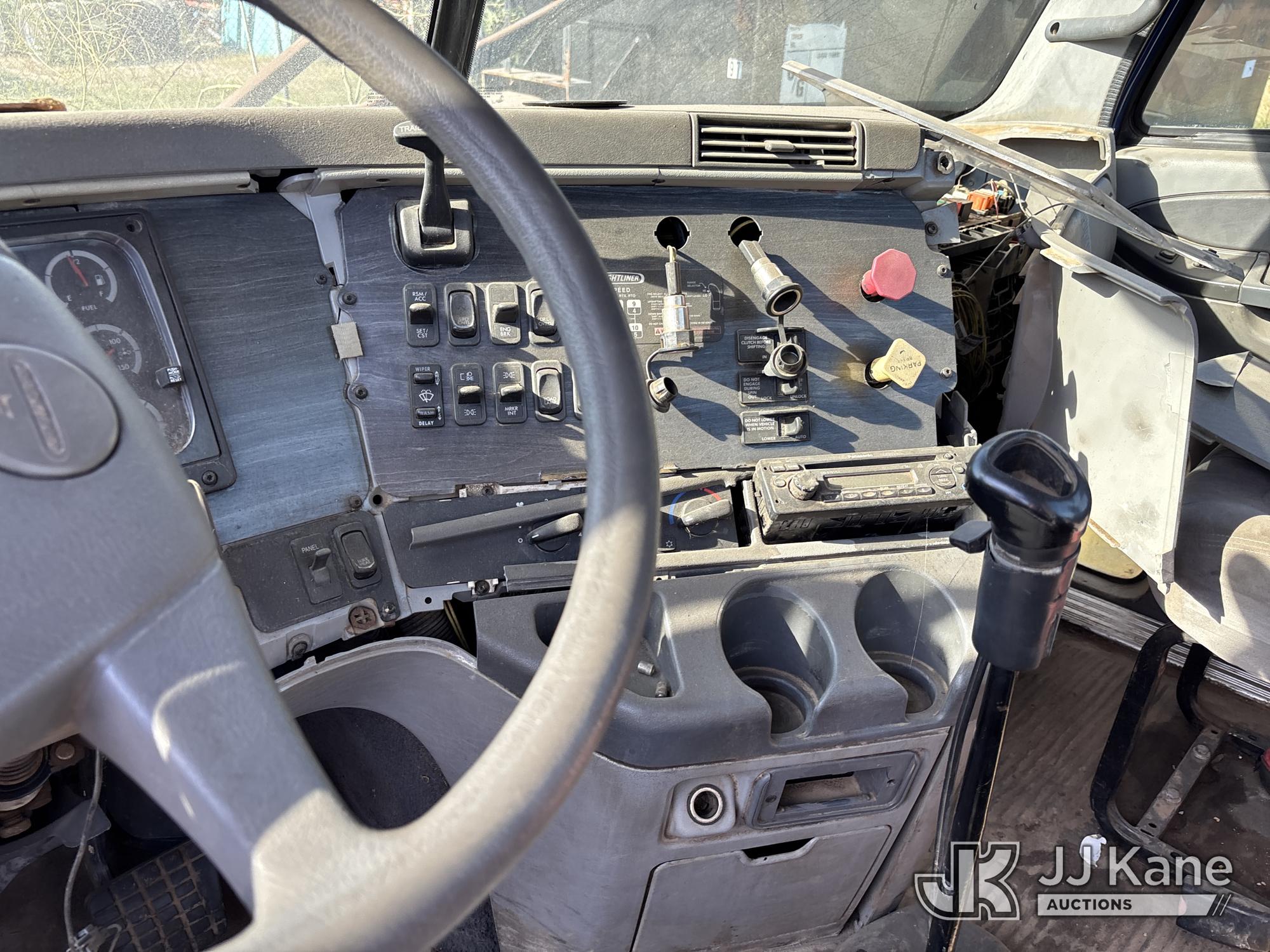 2006 Freightliner COLUMBIA 112