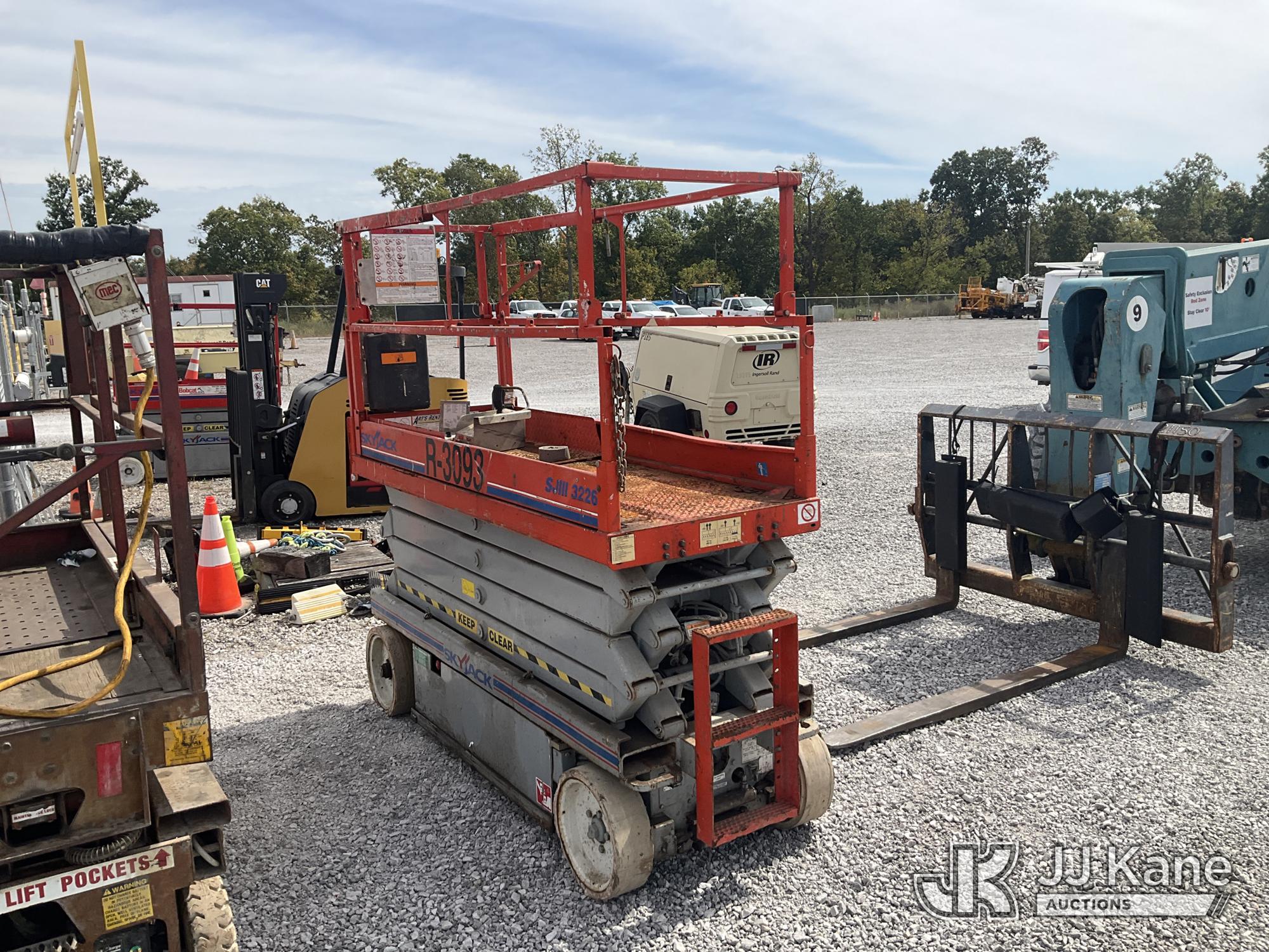 2005 Skyjack SJ3226