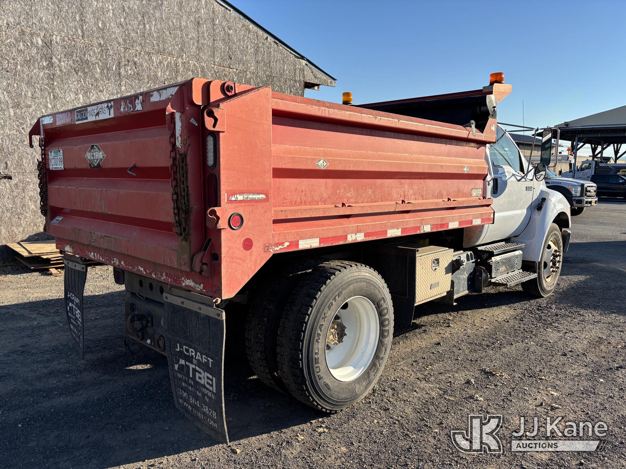 2011 Ford F-750
