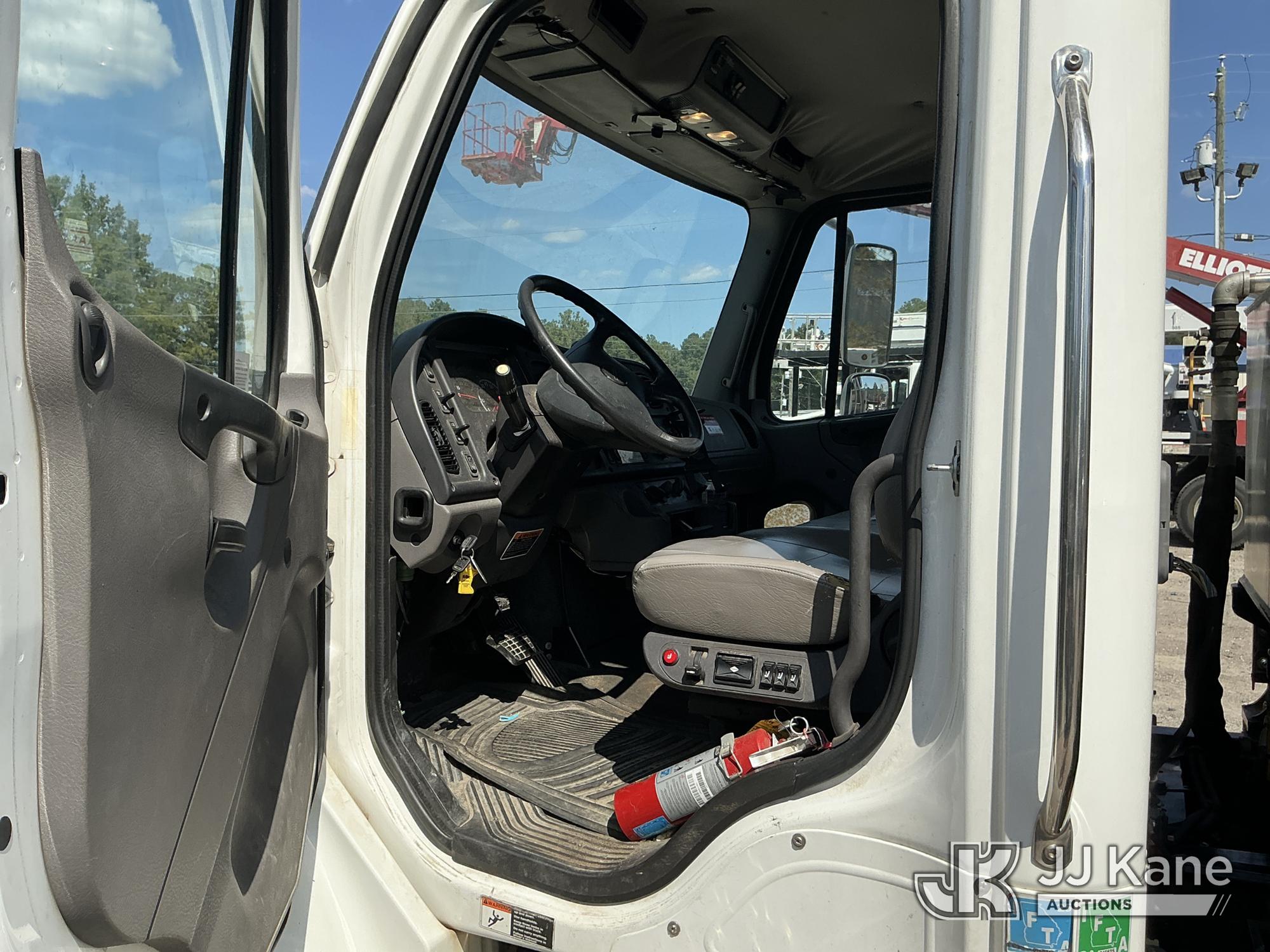 2019 Freightliner M2