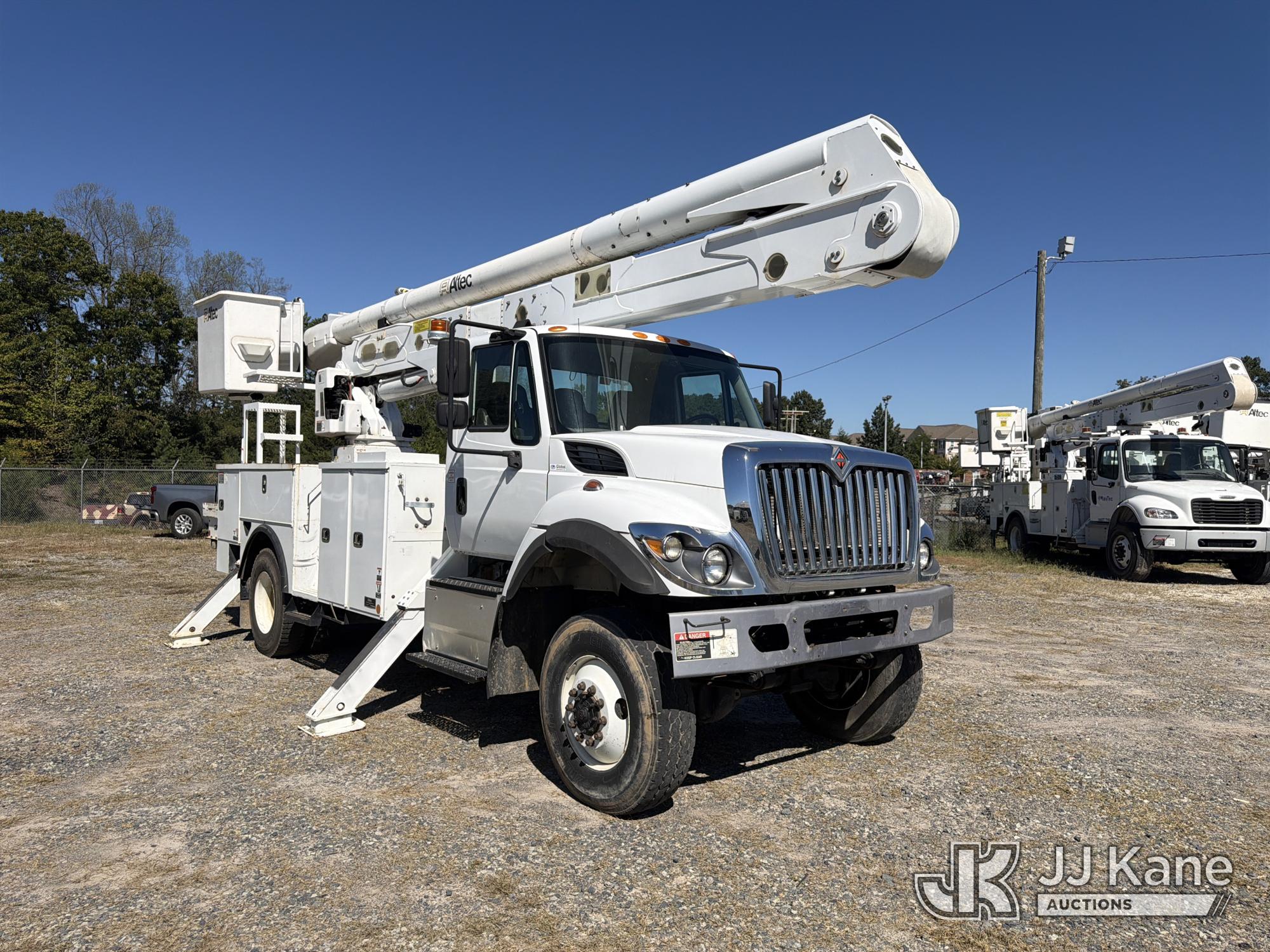 2018 International 7300 4X4