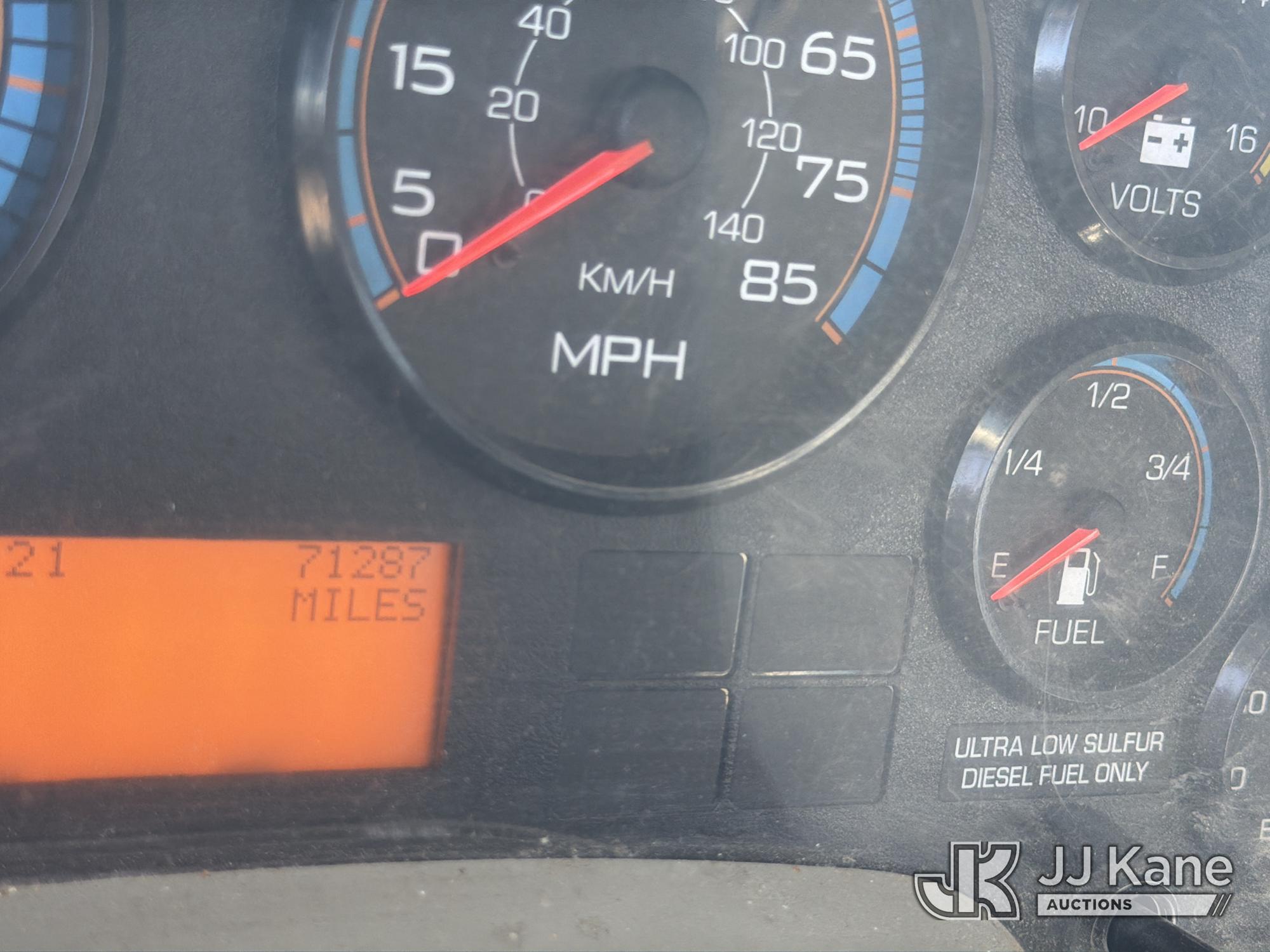 2018 International 7300 4X4