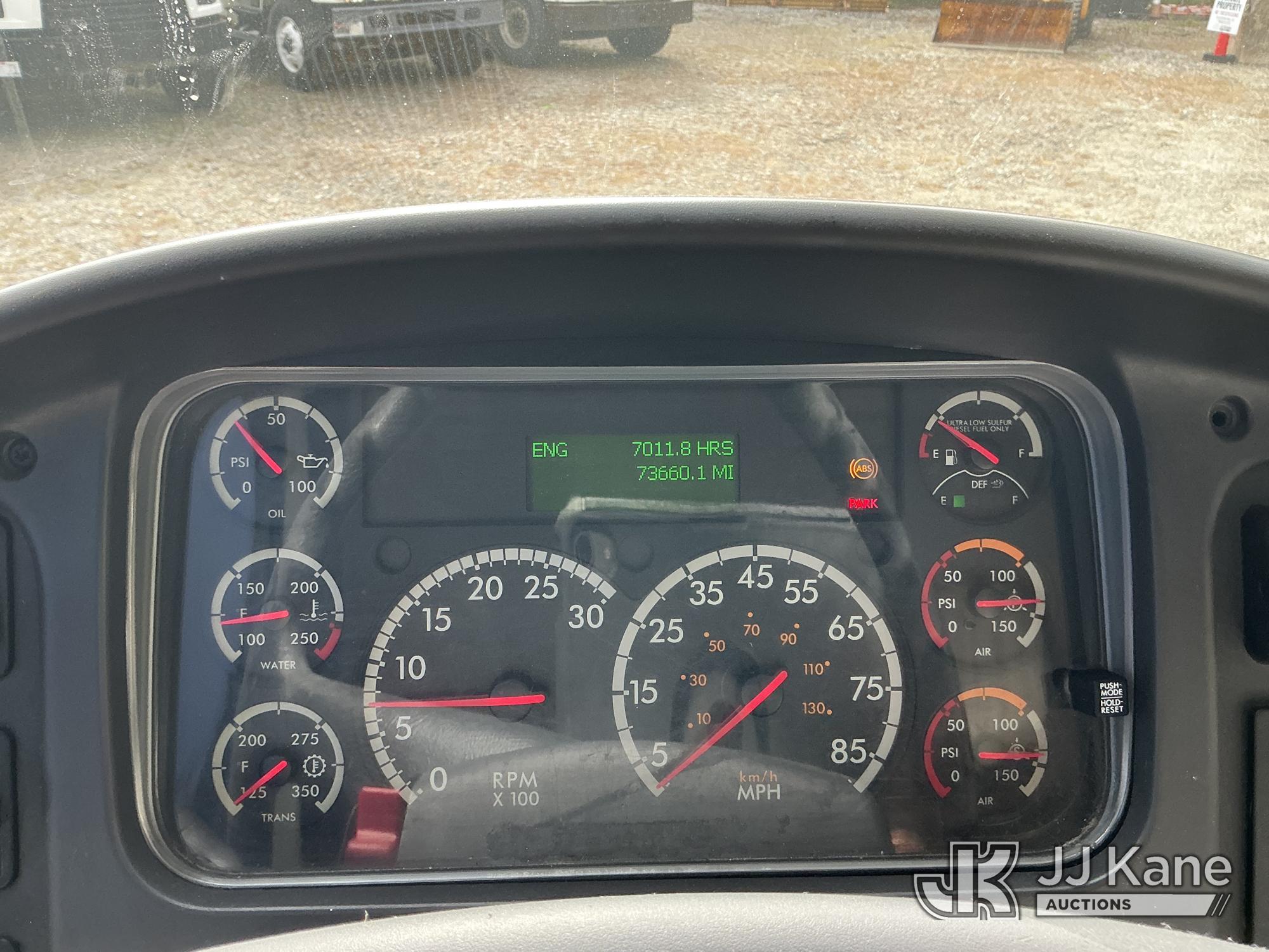 2017 Freightliner M2 106