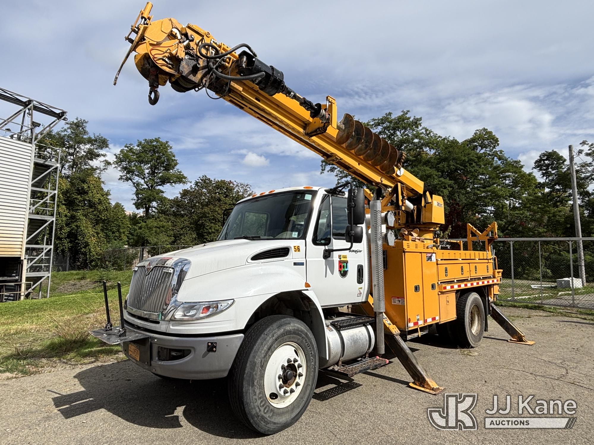 Photo of 2014 International DuraStar 4400