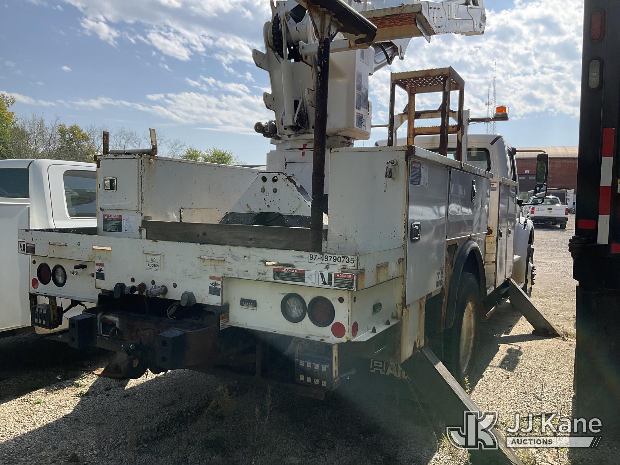 2019 Freightliner M2 106