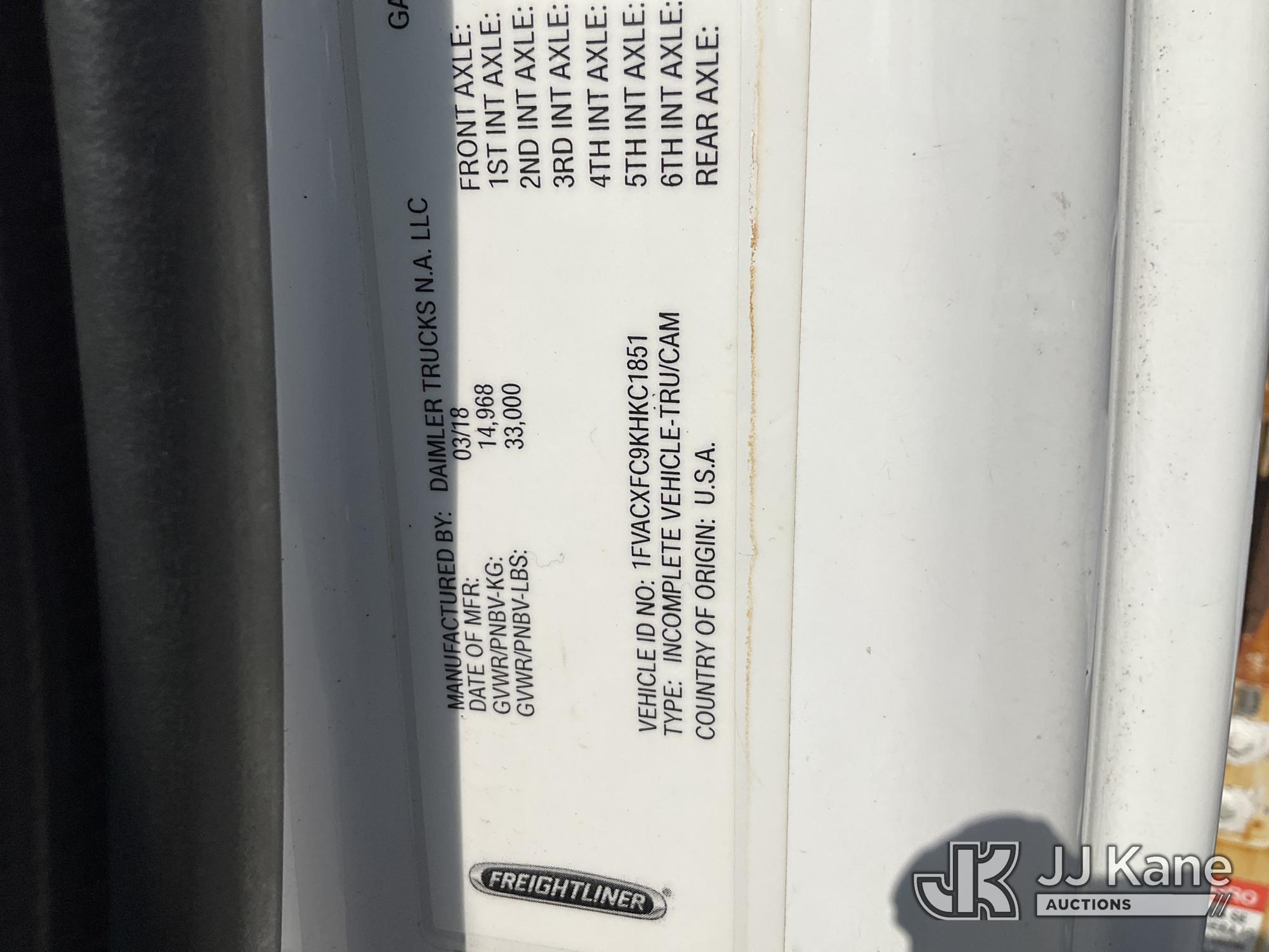 2019 Freightliner M2 106