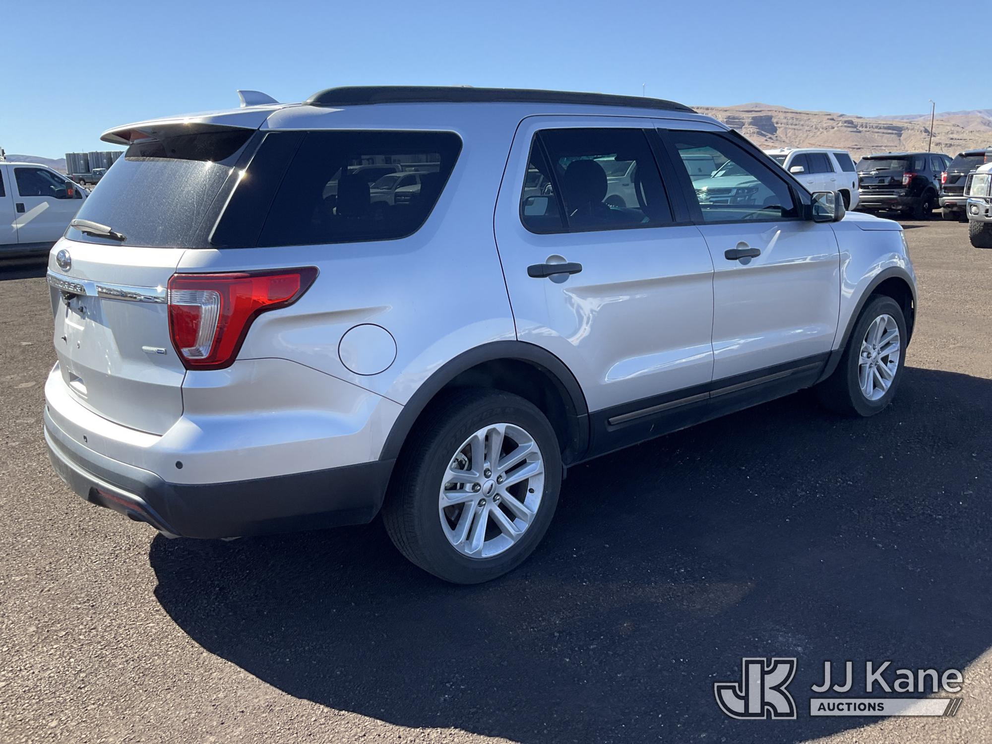 2016 Ford Explorer