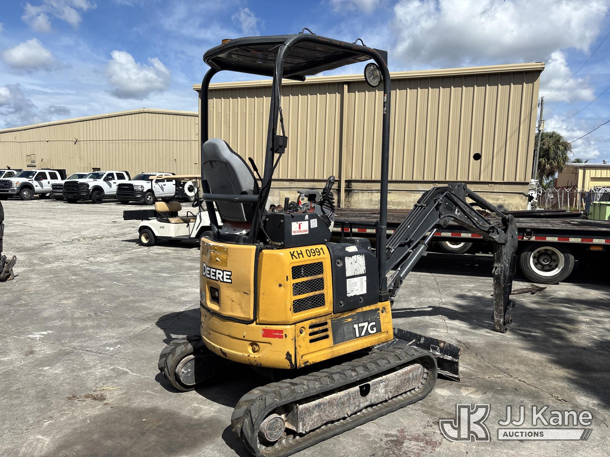 2019 John Deere 17G