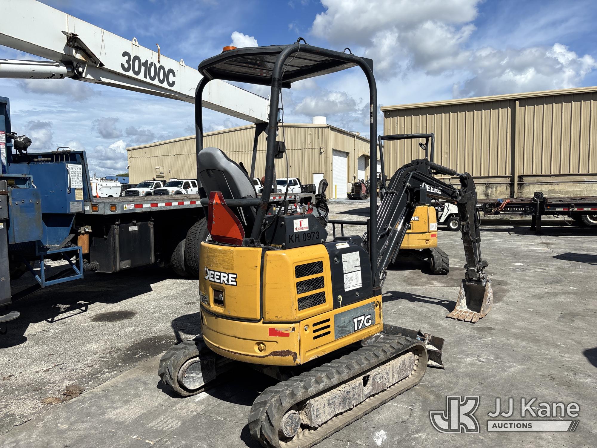 2019 John Deere 17G