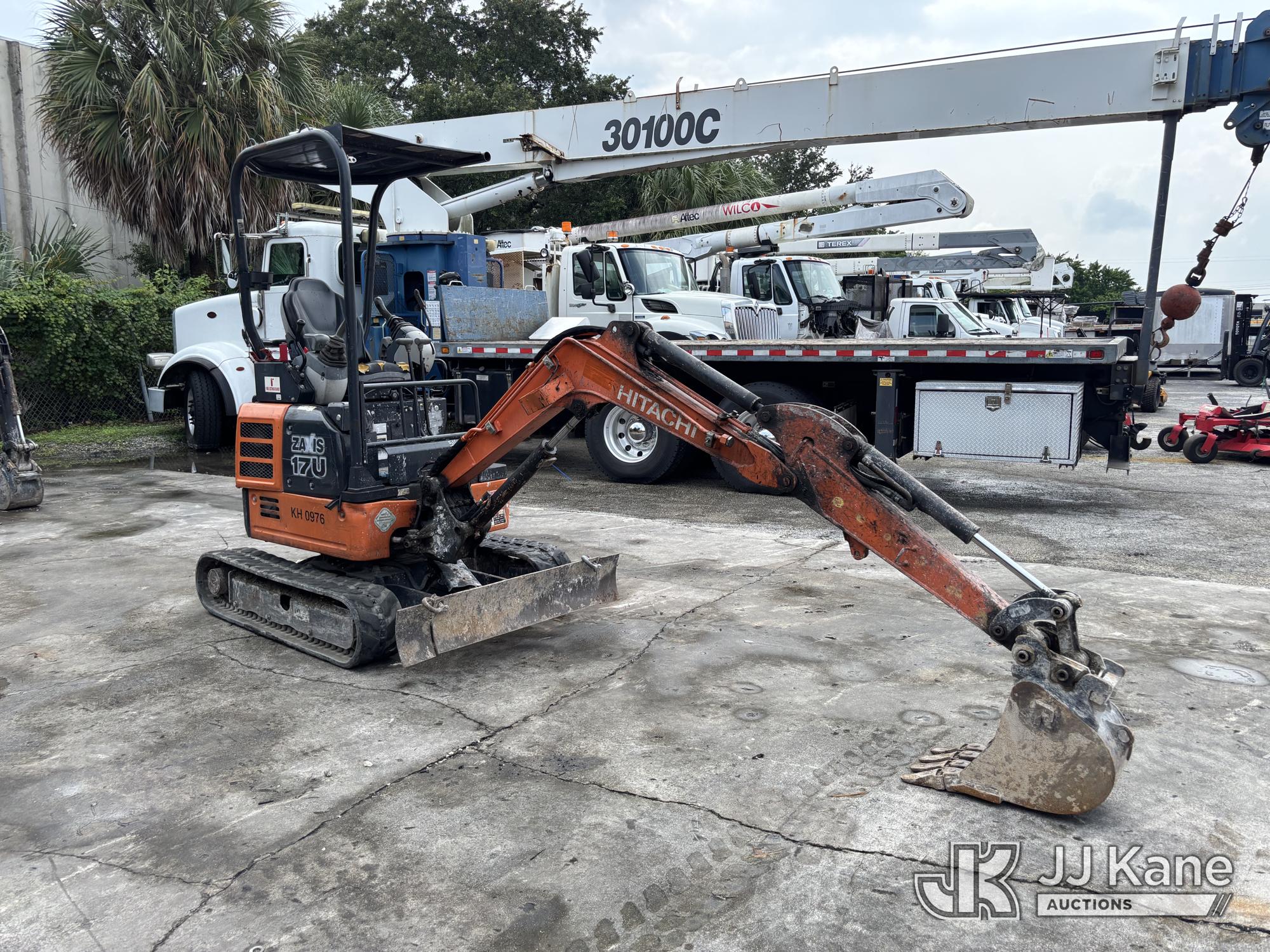2017 Hitachi 17U
