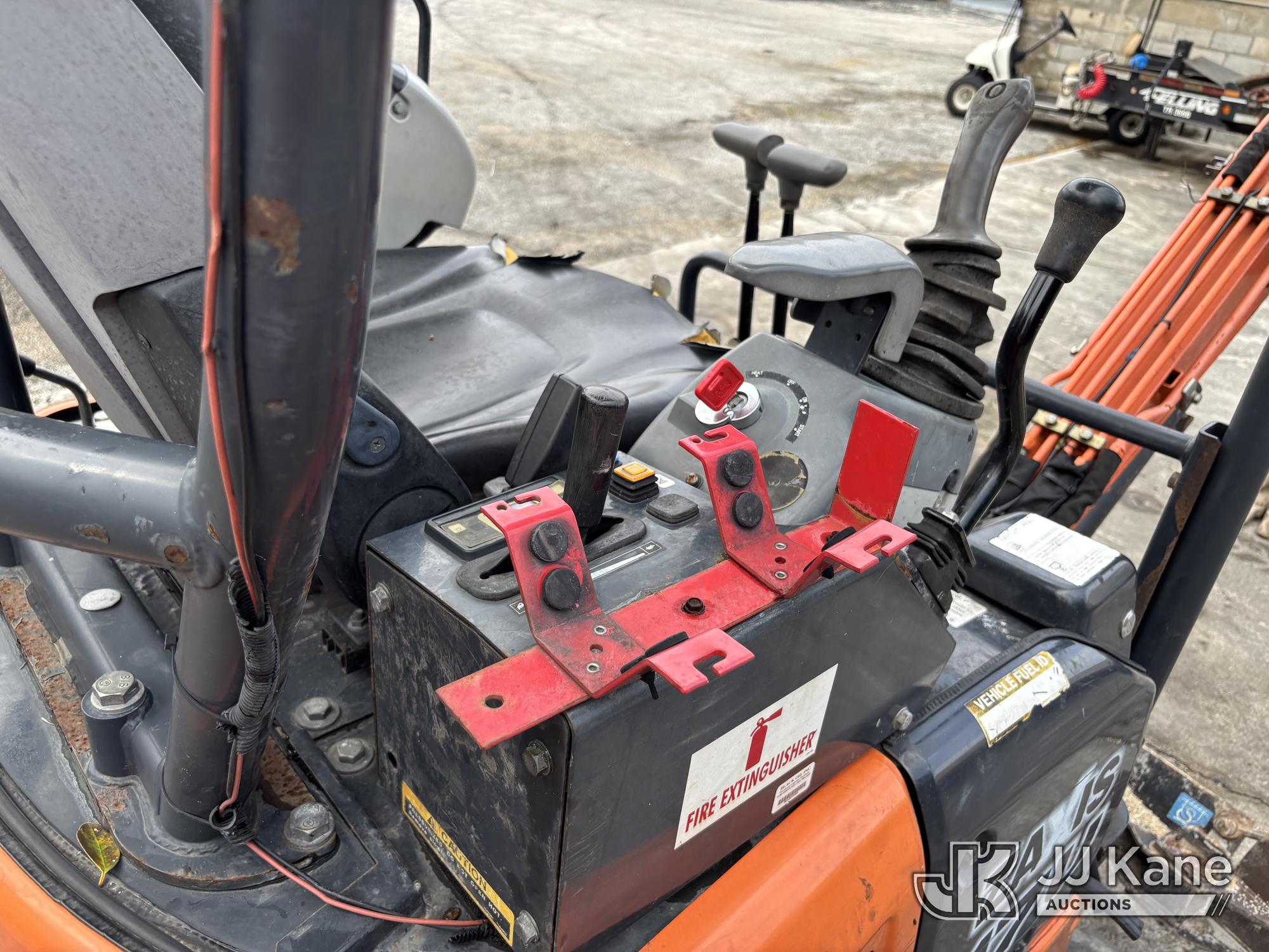 2017 Hitachi 17U