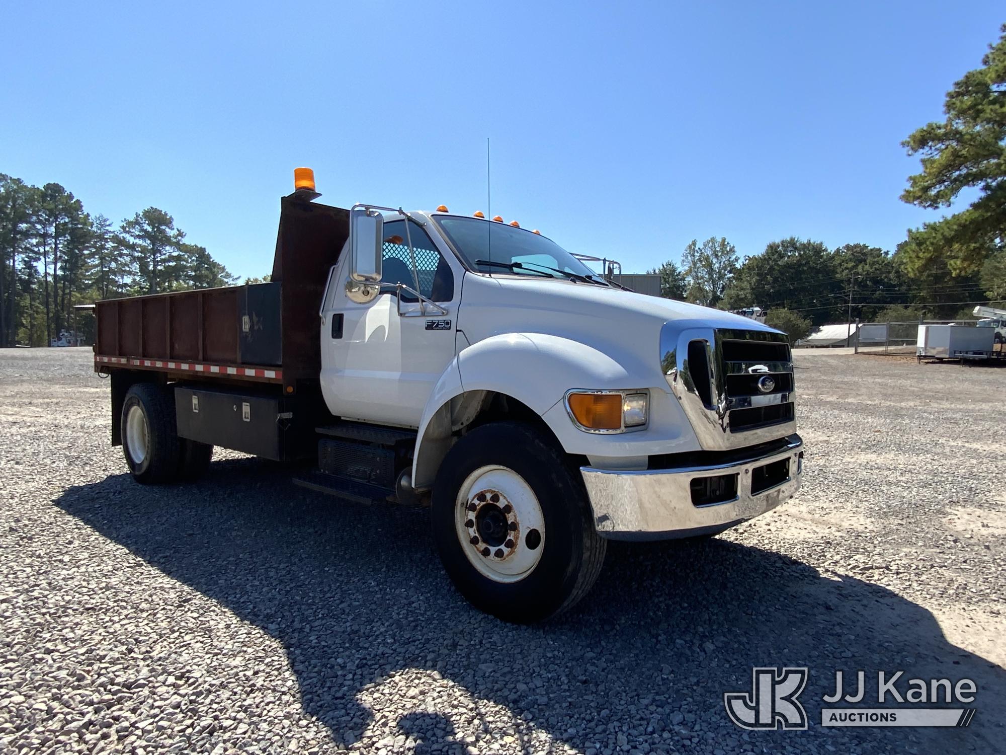2011 Ford F750