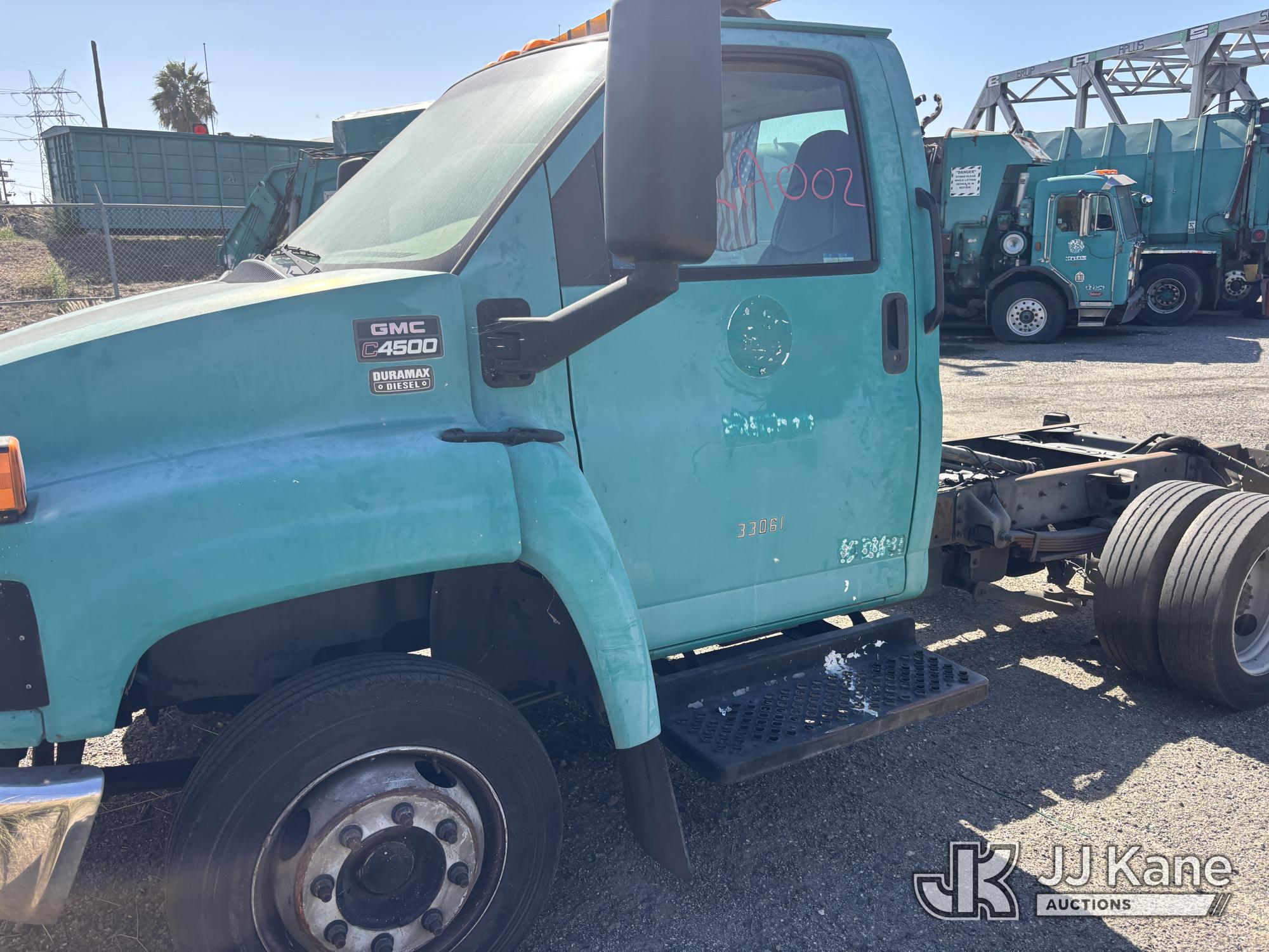 2003 GMC C4C042