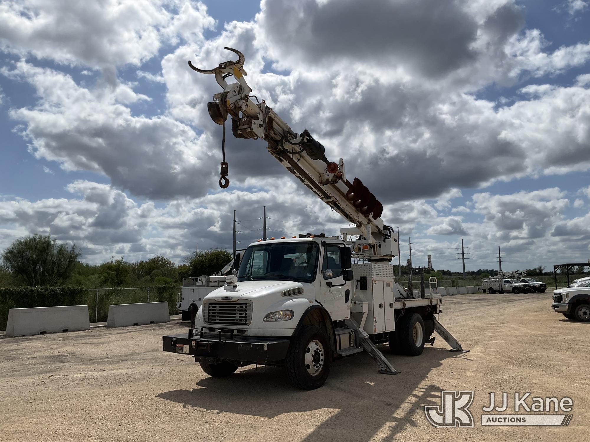 2013 Freightliner M2 106