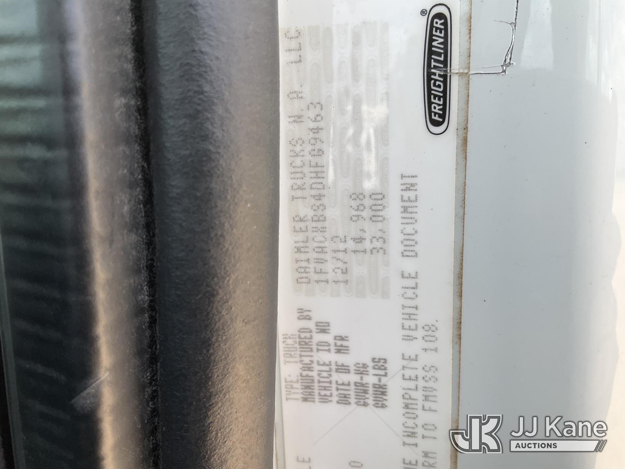 2013 Freightliner M2 106