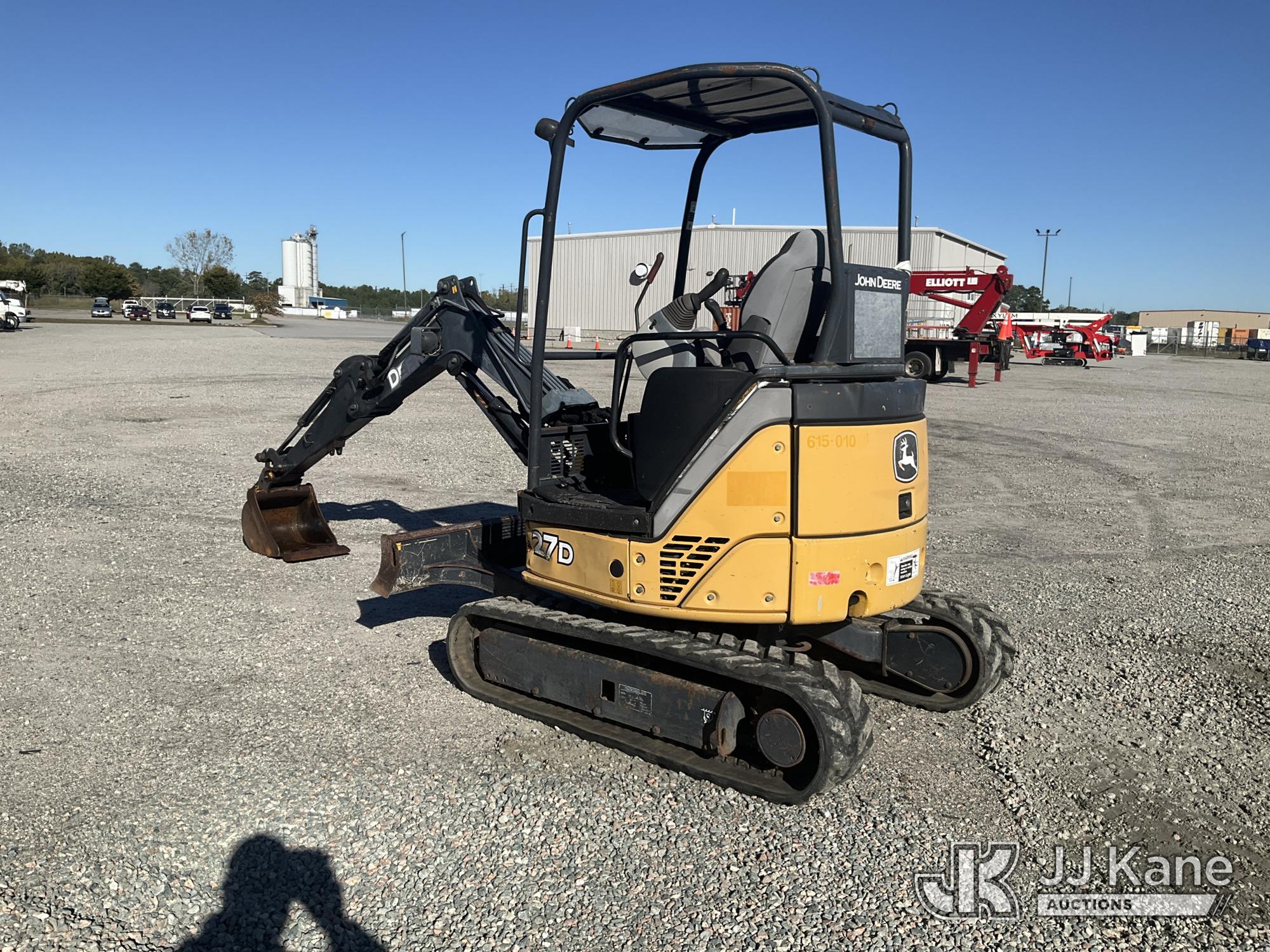 2015 John Deere 27D