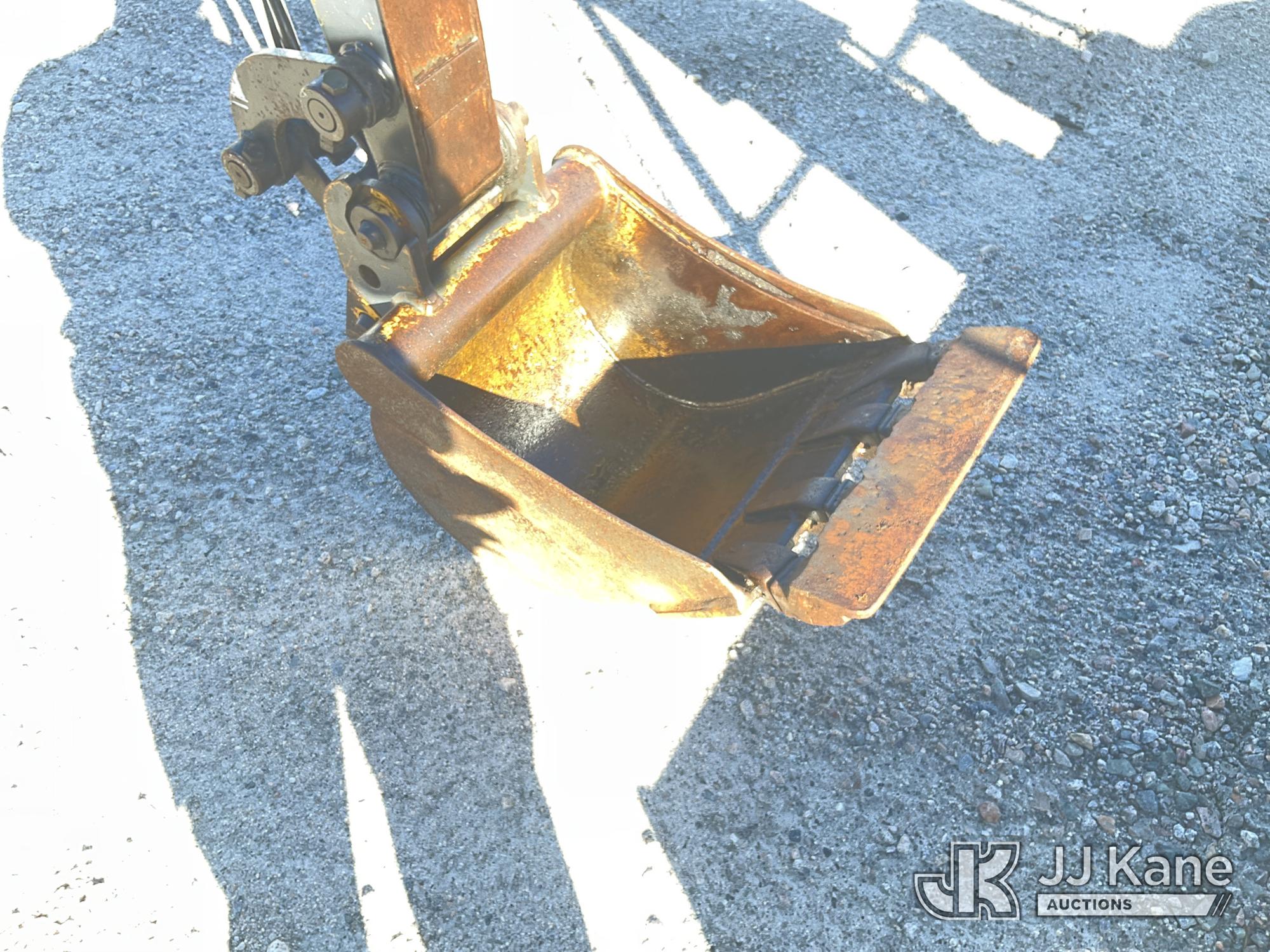 2015 John Deere 27D