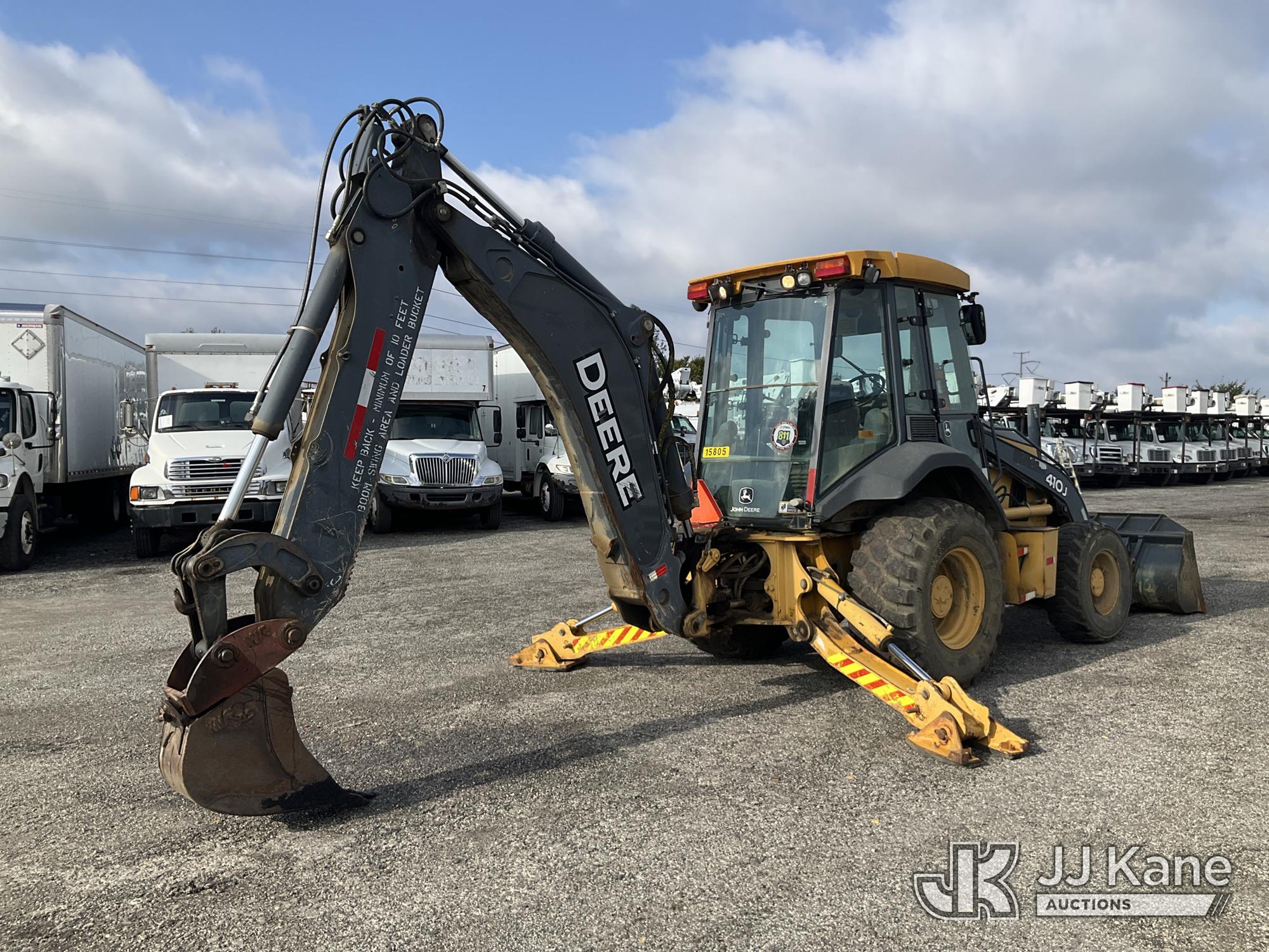 2010 John Deere 410J 4X4