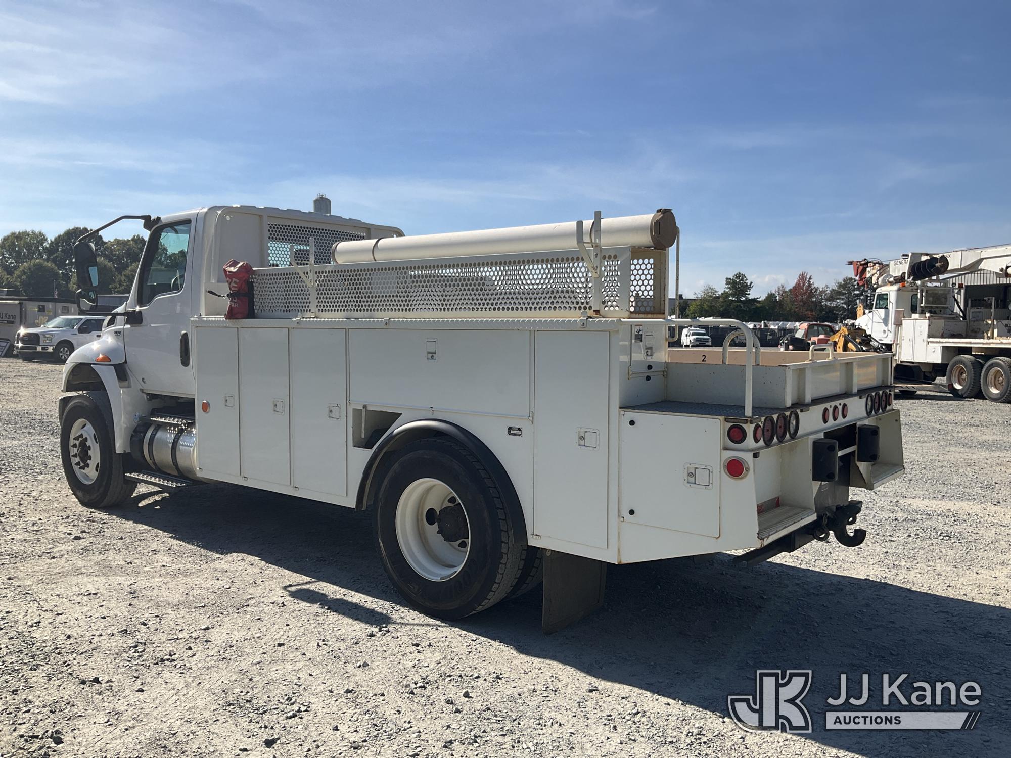 2022 International HV607