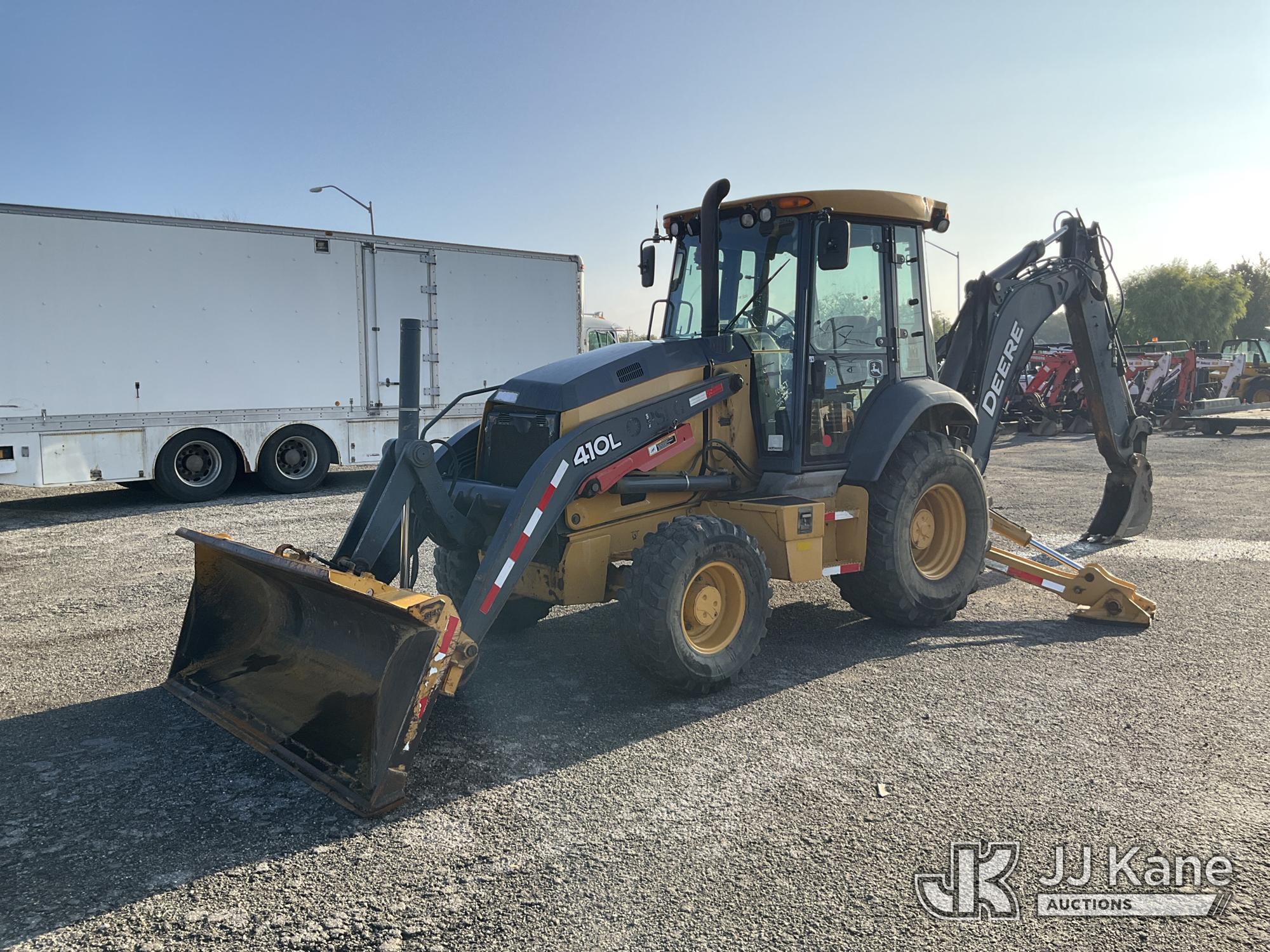 Photo of 2016 John Deere 410L 4x4