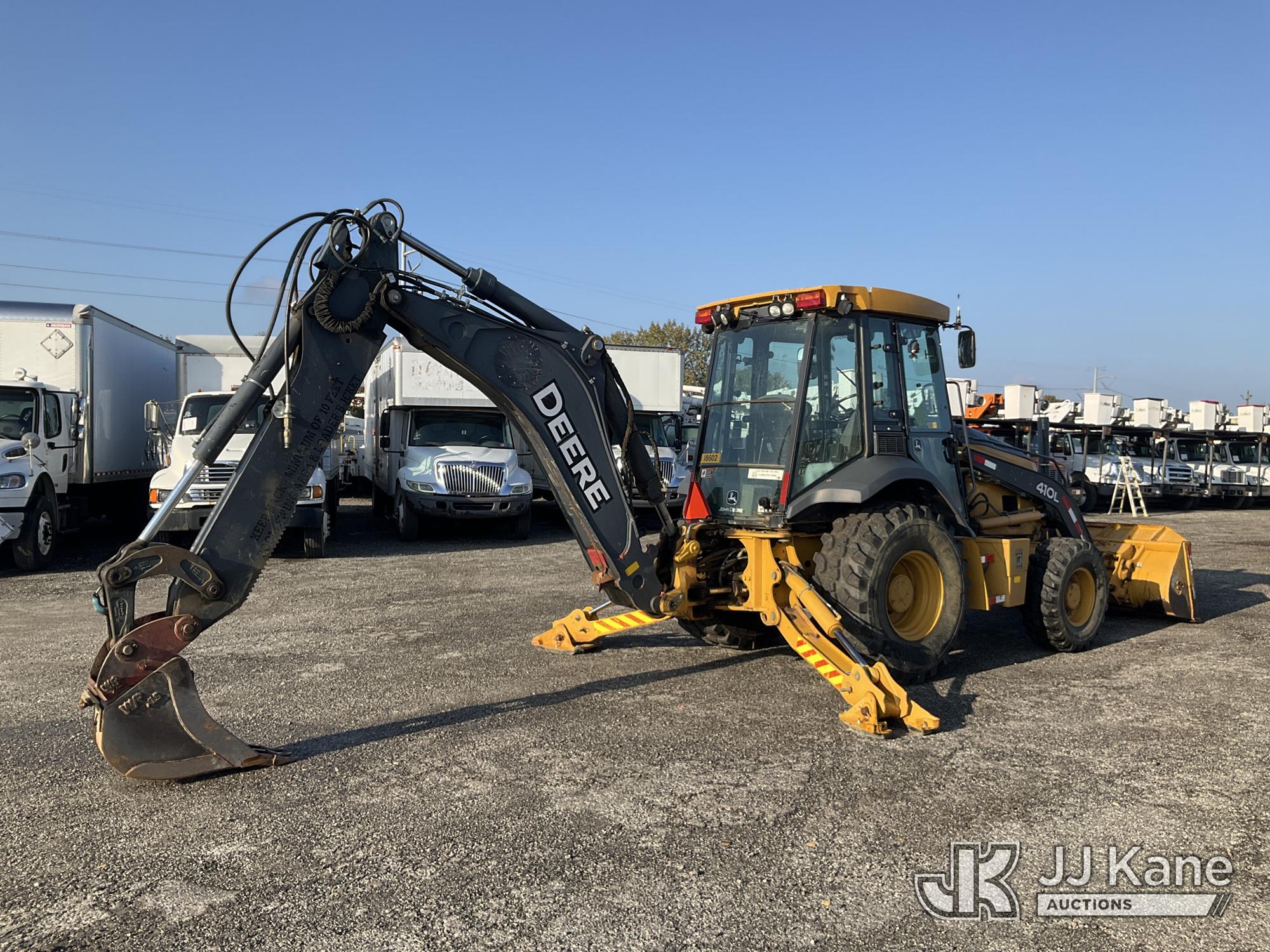 2016 John Deere 410L 4X4